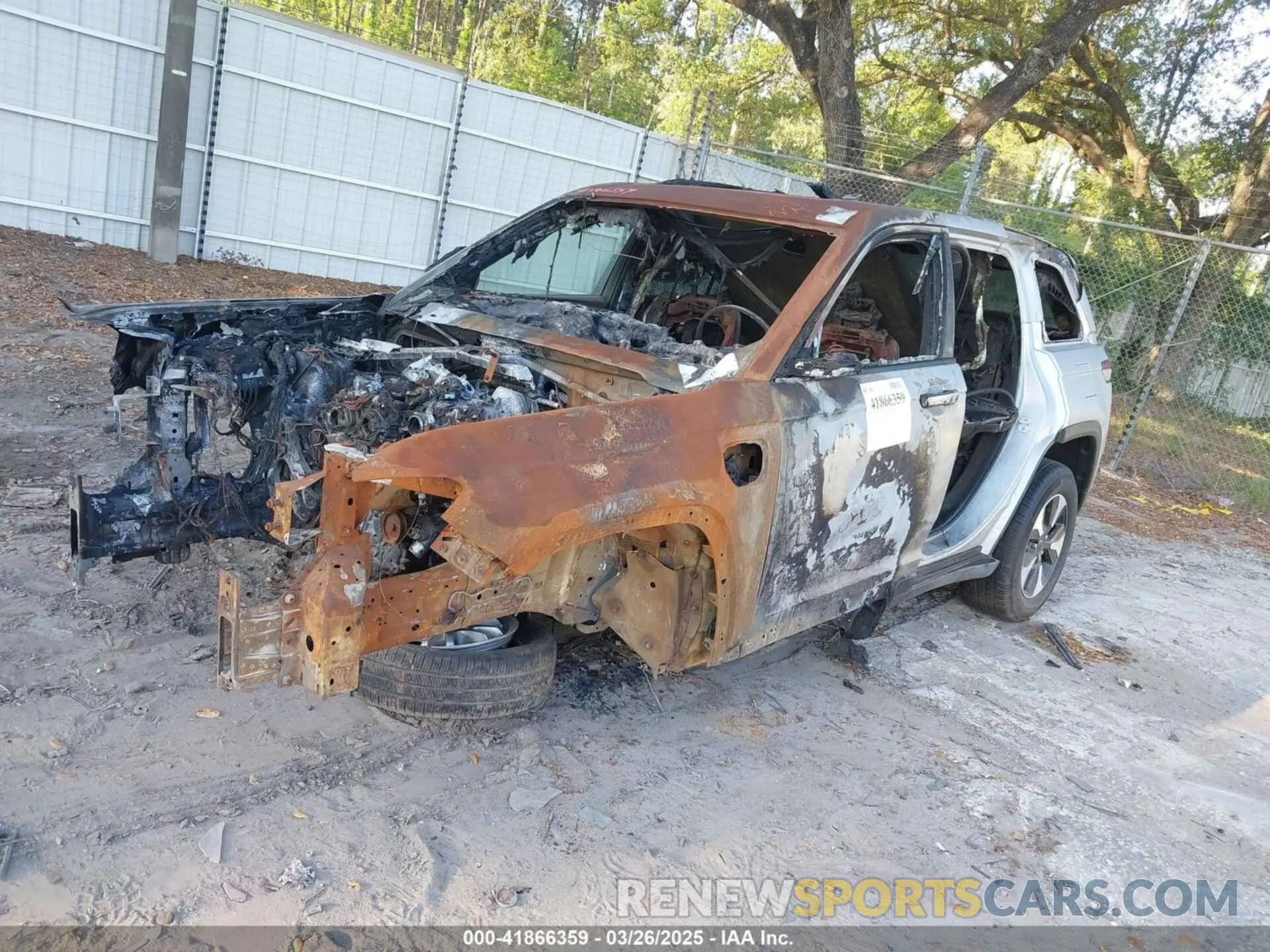 2 Photograph of a damaged car 1C4RJYB67R8516021 JEEP GRAND CHEROKEE 4XE 2024