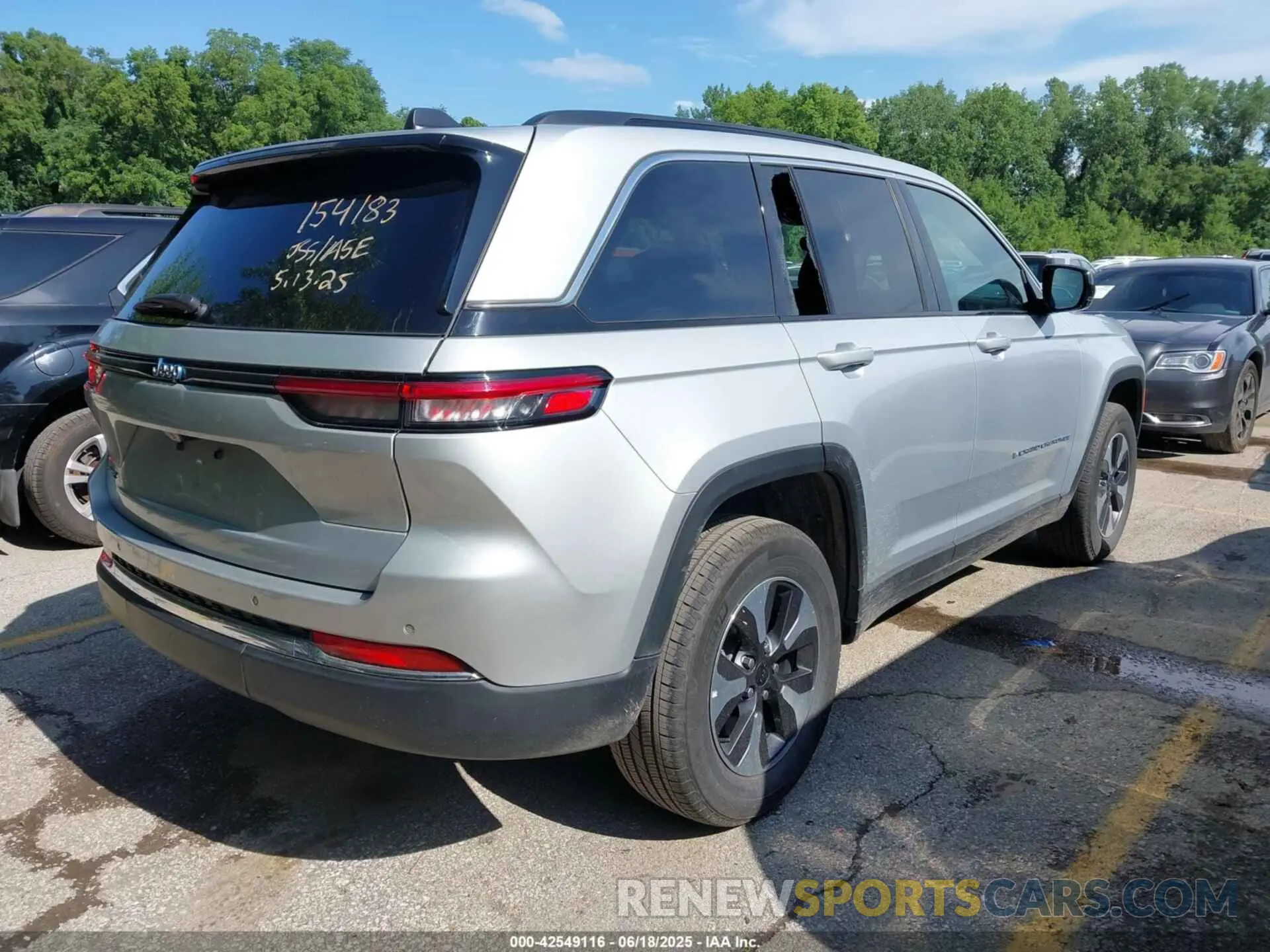 4 Photograph of a damaged car 1C4RJYB67R8516567 JEEP GRAND CHEROKEE 4XE 2024
