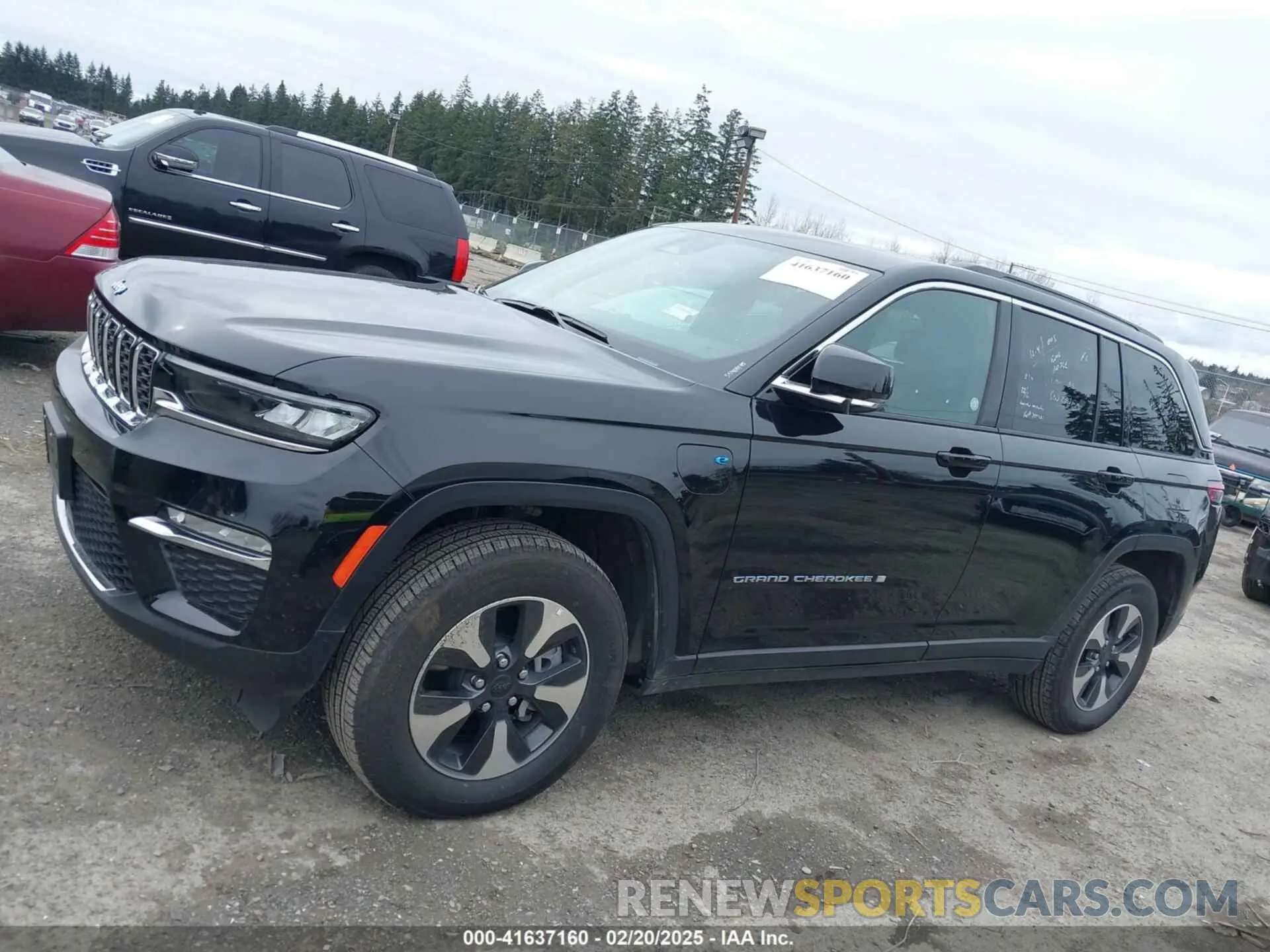 14 Photograph of a damaged car 1C4RJYB67RC158495 JEEP GRAND CHEROKEE 4XE 2024