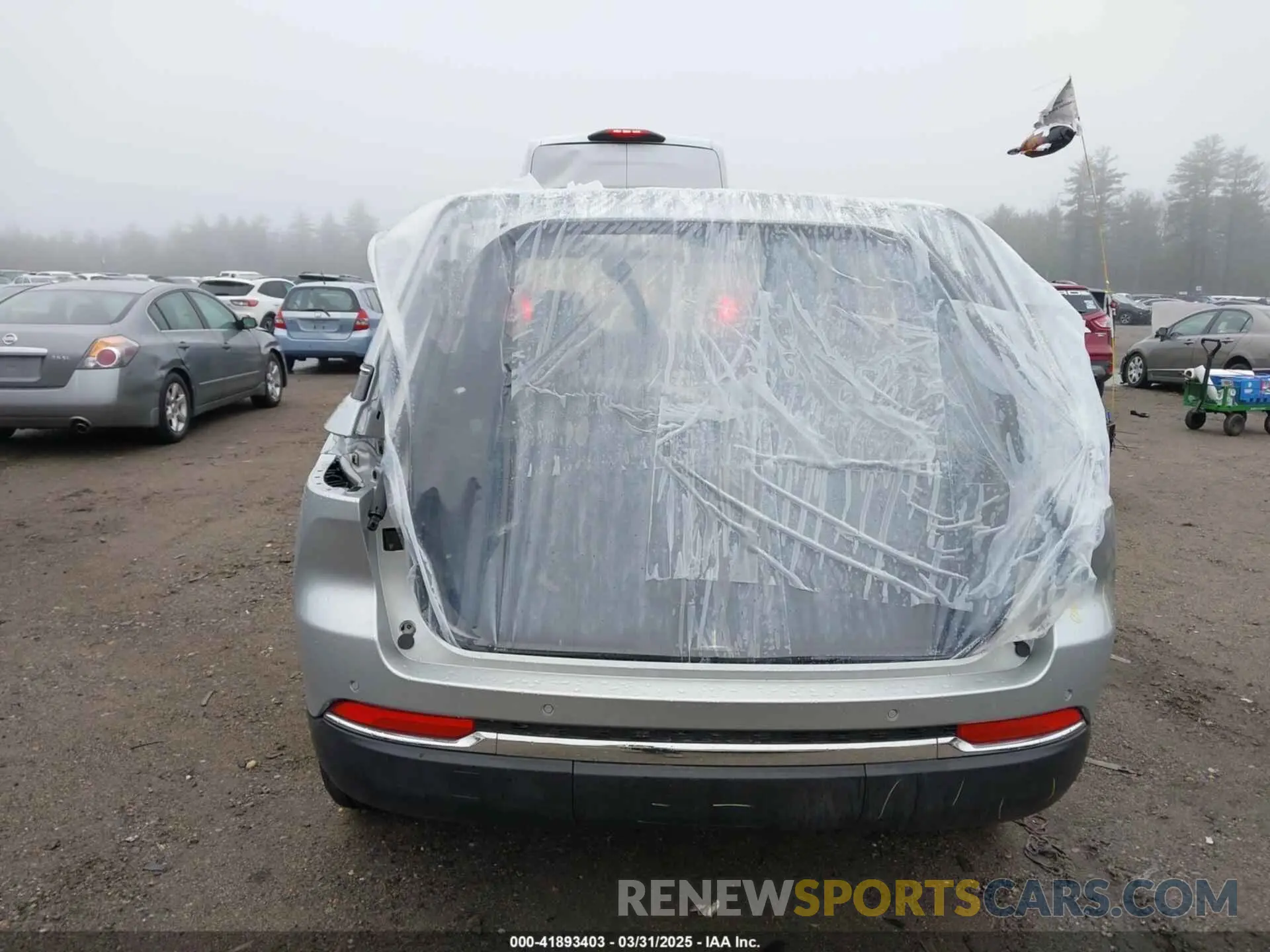 17 Photograph of a damaged car 1C4RJYB68RC110262 JEEP GRAND CHEROKEE 4XE 2024