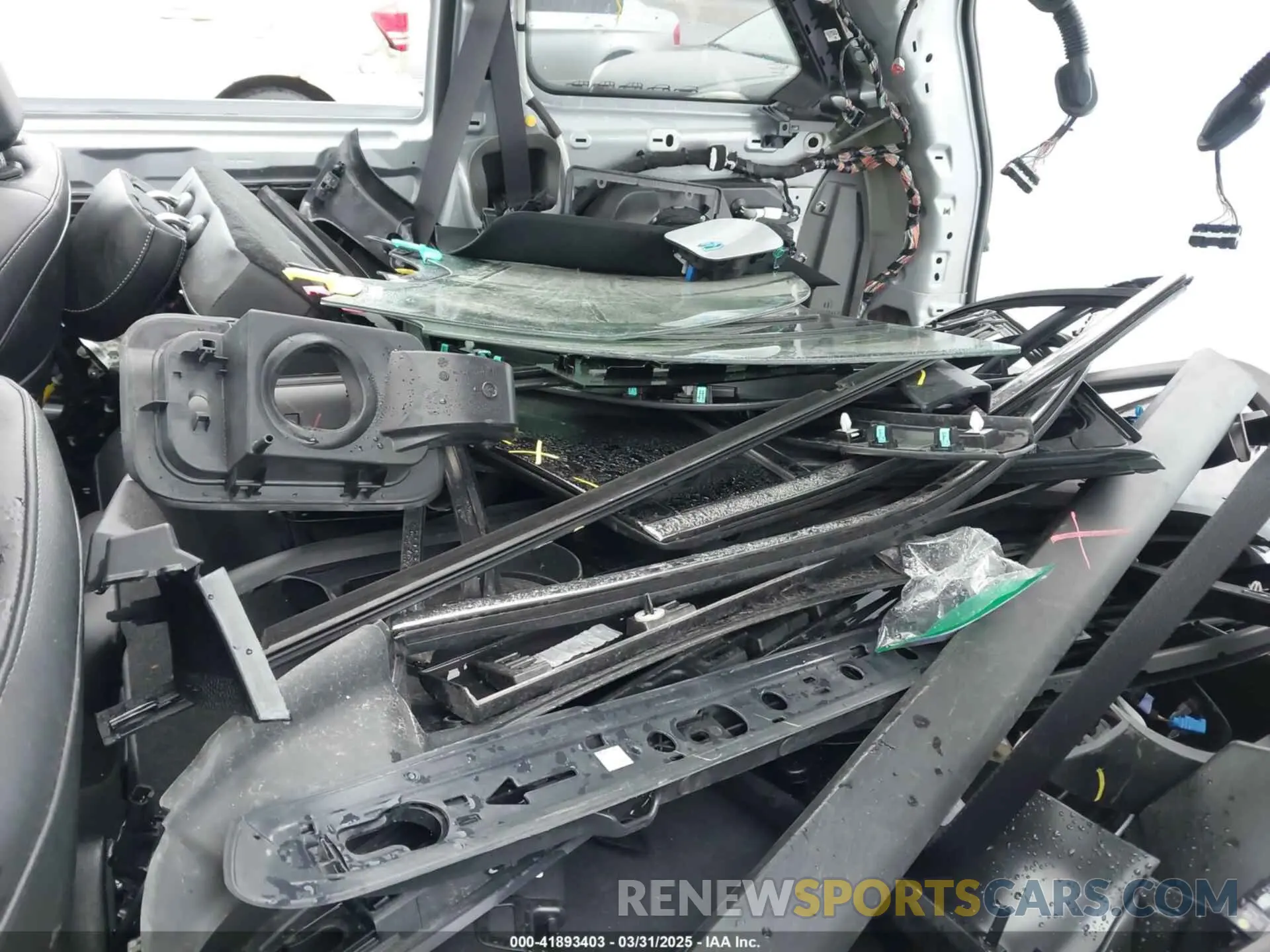 18 Photograph of a damaged car 1C4RJYB68RC110262 JEEP GRAND CHEROKEE 4XE 2024