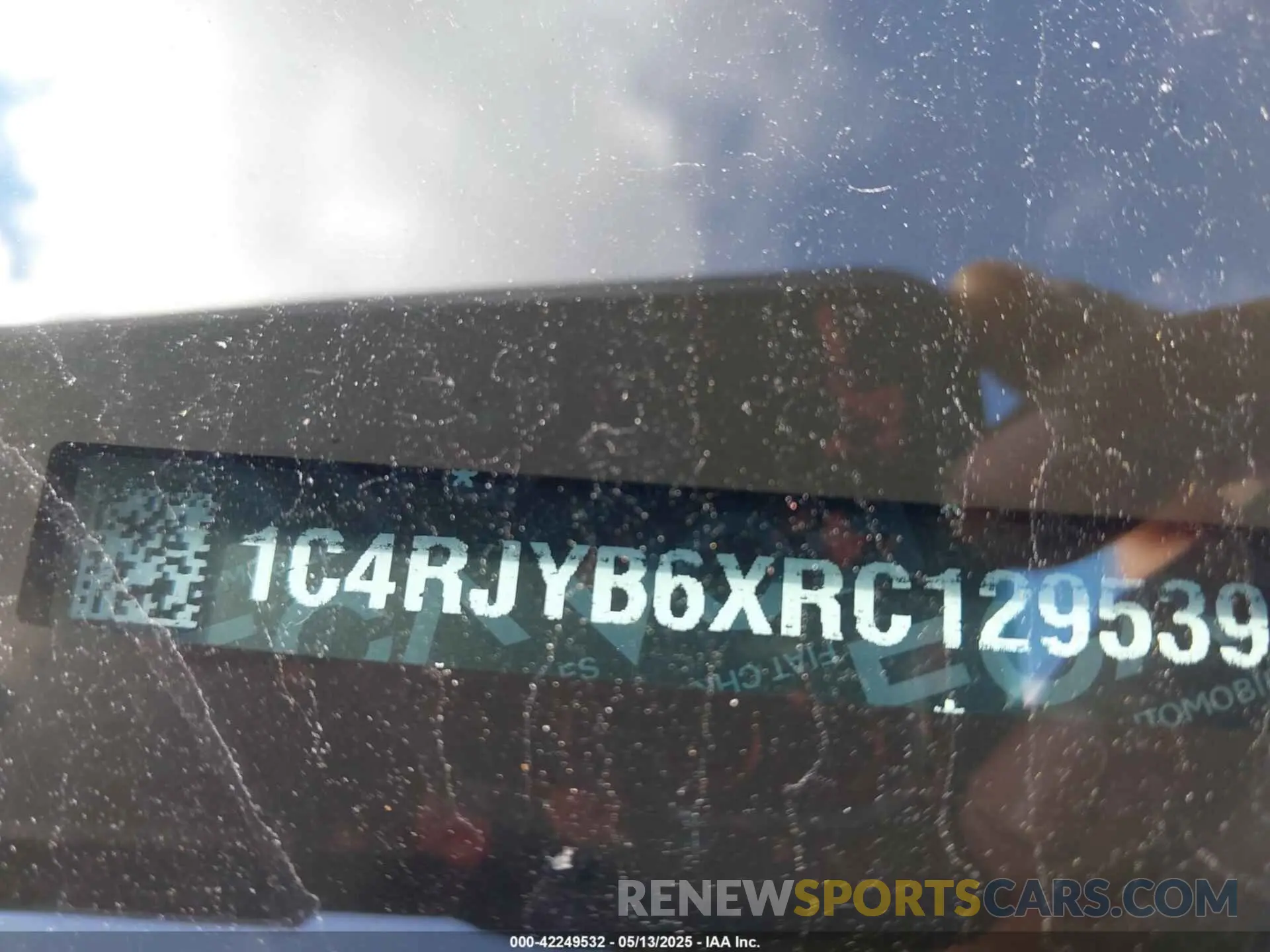9 Фотография поврежденного автомобиля 1C4RJYB6XRC129539 JEEP GRAND CHEROKEE 4XE 2024