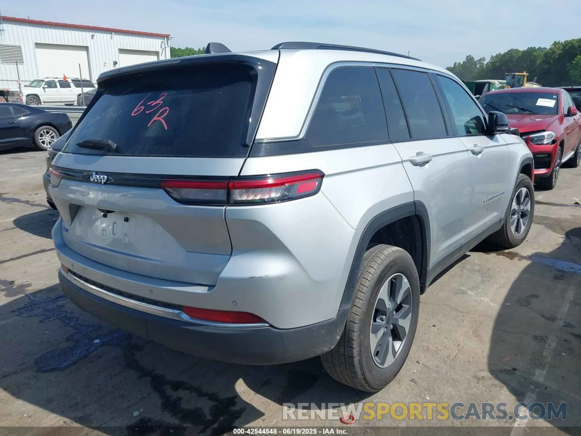 4 Photograph of a damaged car 1C4RJYB6XRC171449 JEEP GRAND CHEROKEE 4XE 2024