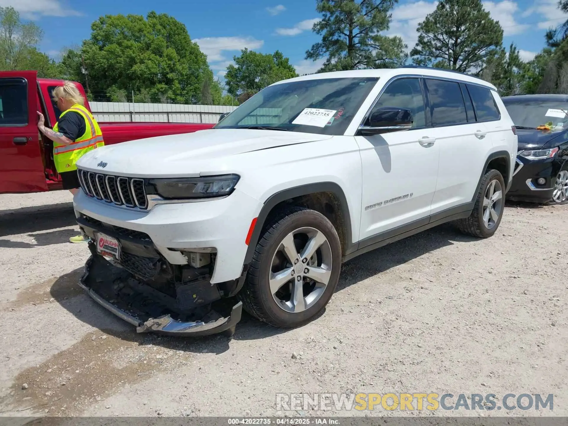 2 Фотография поврежденного автомобиля 1C4RJJBG1M8136228 JEEP GRAND CHEROKEE L 2021