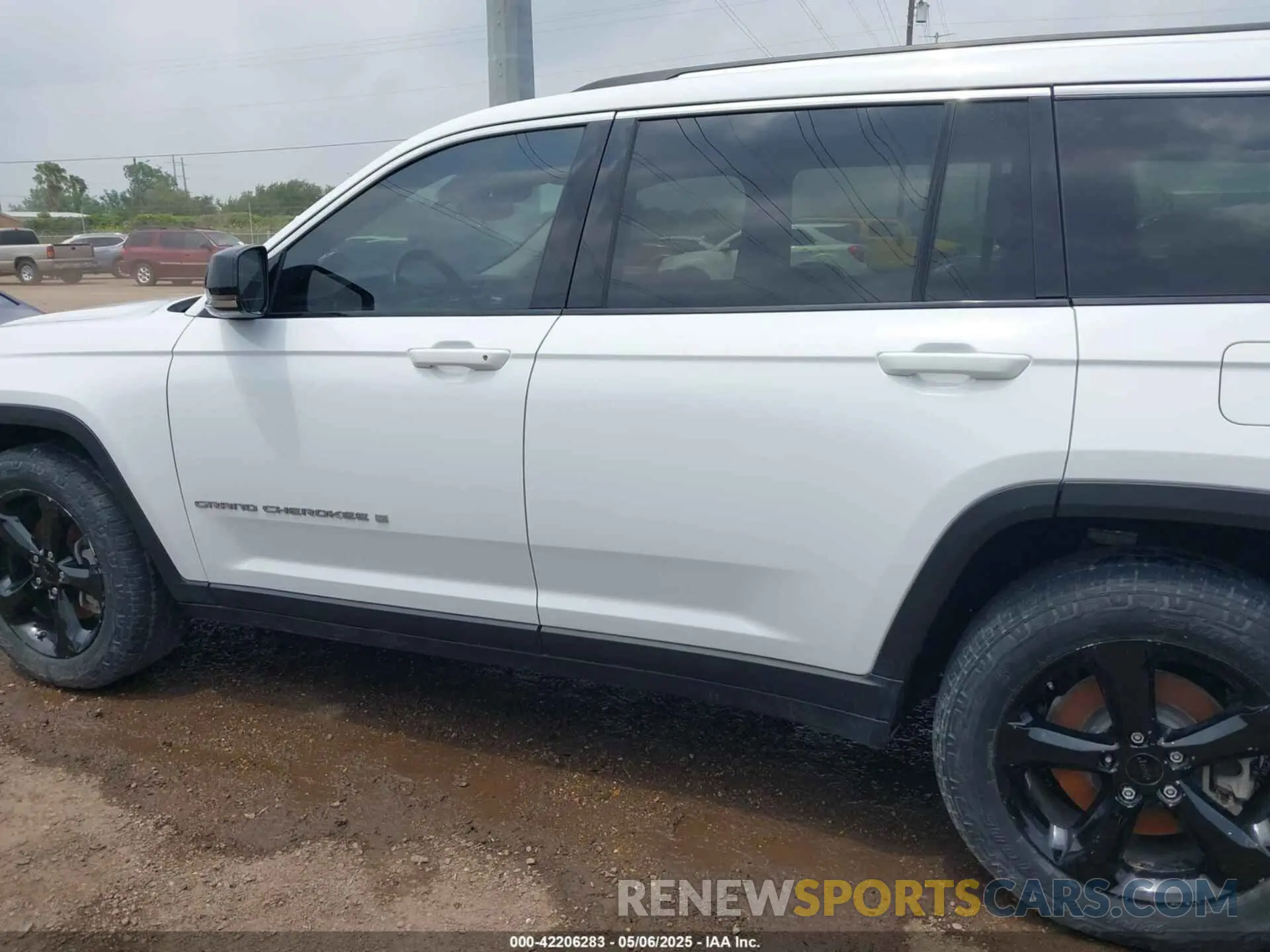 13 Фотография поврежденного автомобиля 1C4RJJBG5M8175260 JEEP GRAND CHEROKEE L 2021