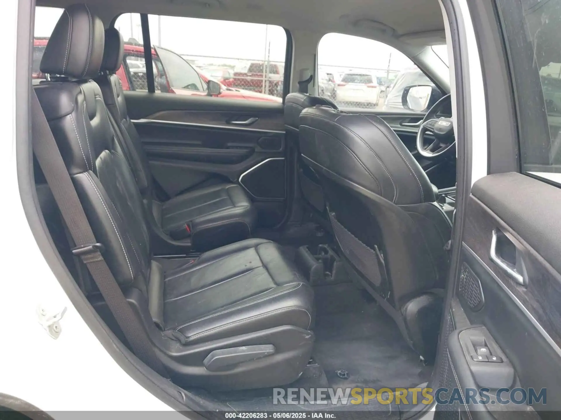 8 Фотография поврежденного автомобиля 1C4RJJBG5M8175260 JEEP GRAND CHEROKEE L 2021