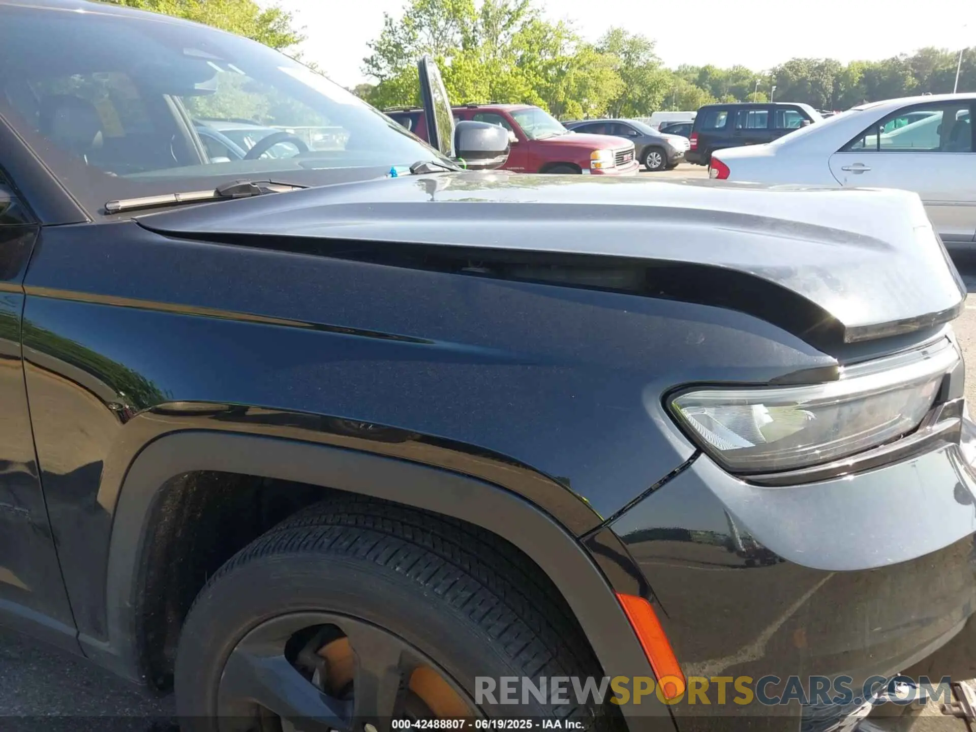 12 Photograph of a damaged car 1C4RJKAG2M8151506 JEEP GRAND CHEROKEE L 2021