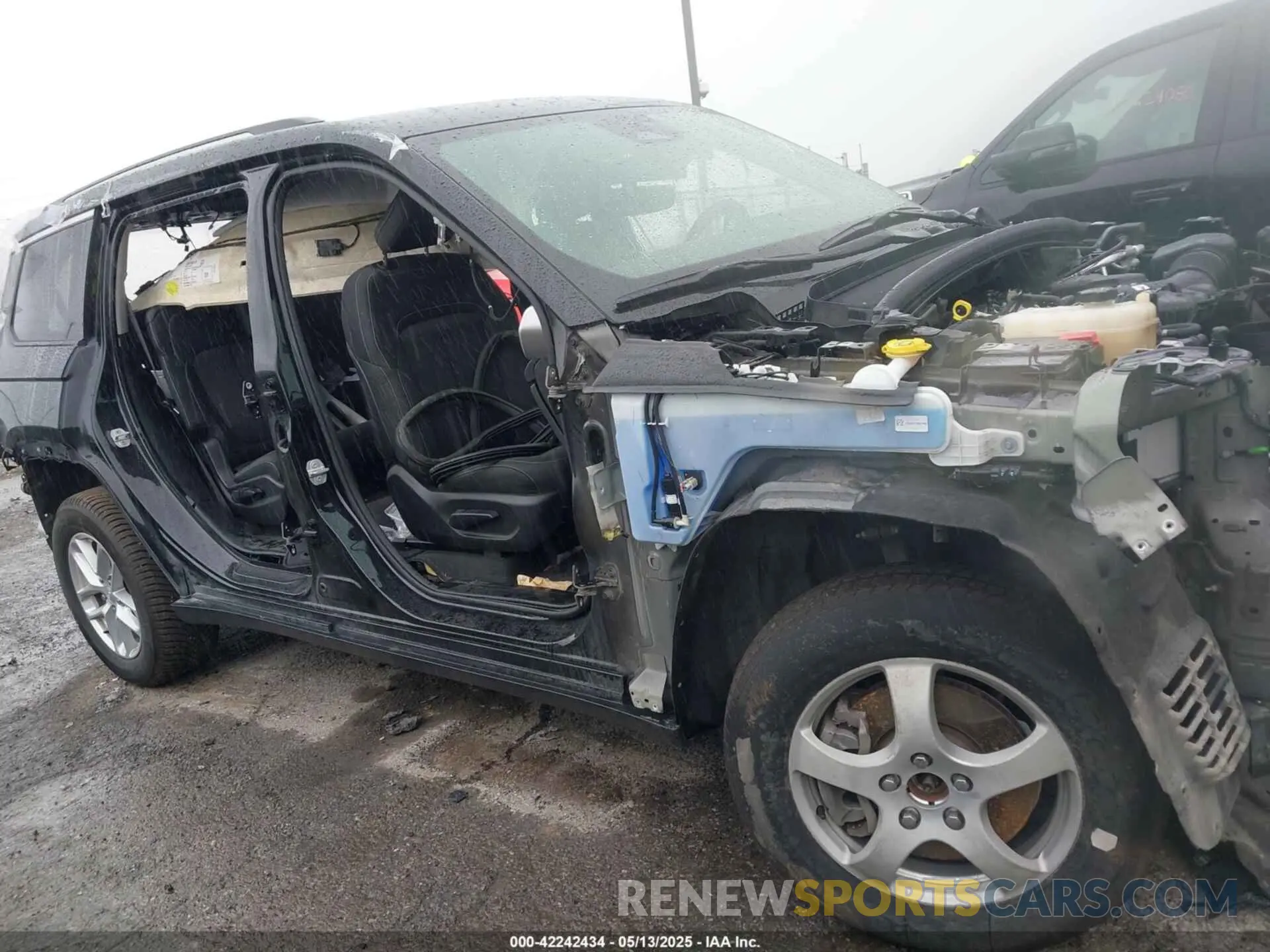 12 Фотография поврежденного автомобиля 1C4RJKAG3M8172316 JEEP GRAND CHEROKEE L 2021