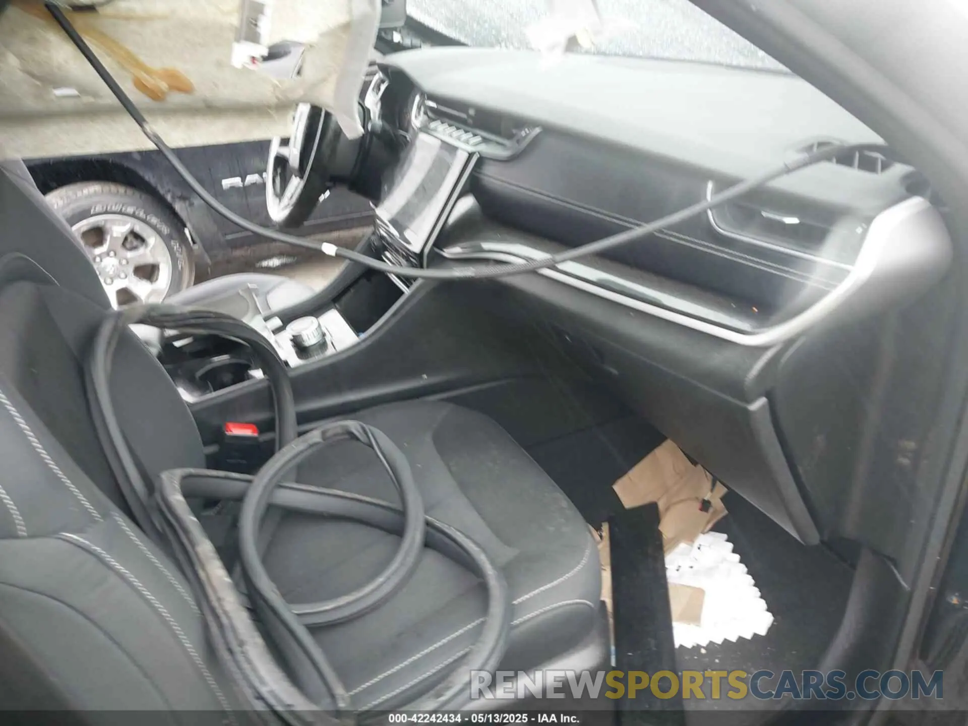 5 Фотография поврежденного автомобиля 1C4RJKAG3M8172316 JEEP GRAND CHEROKEE L 2021