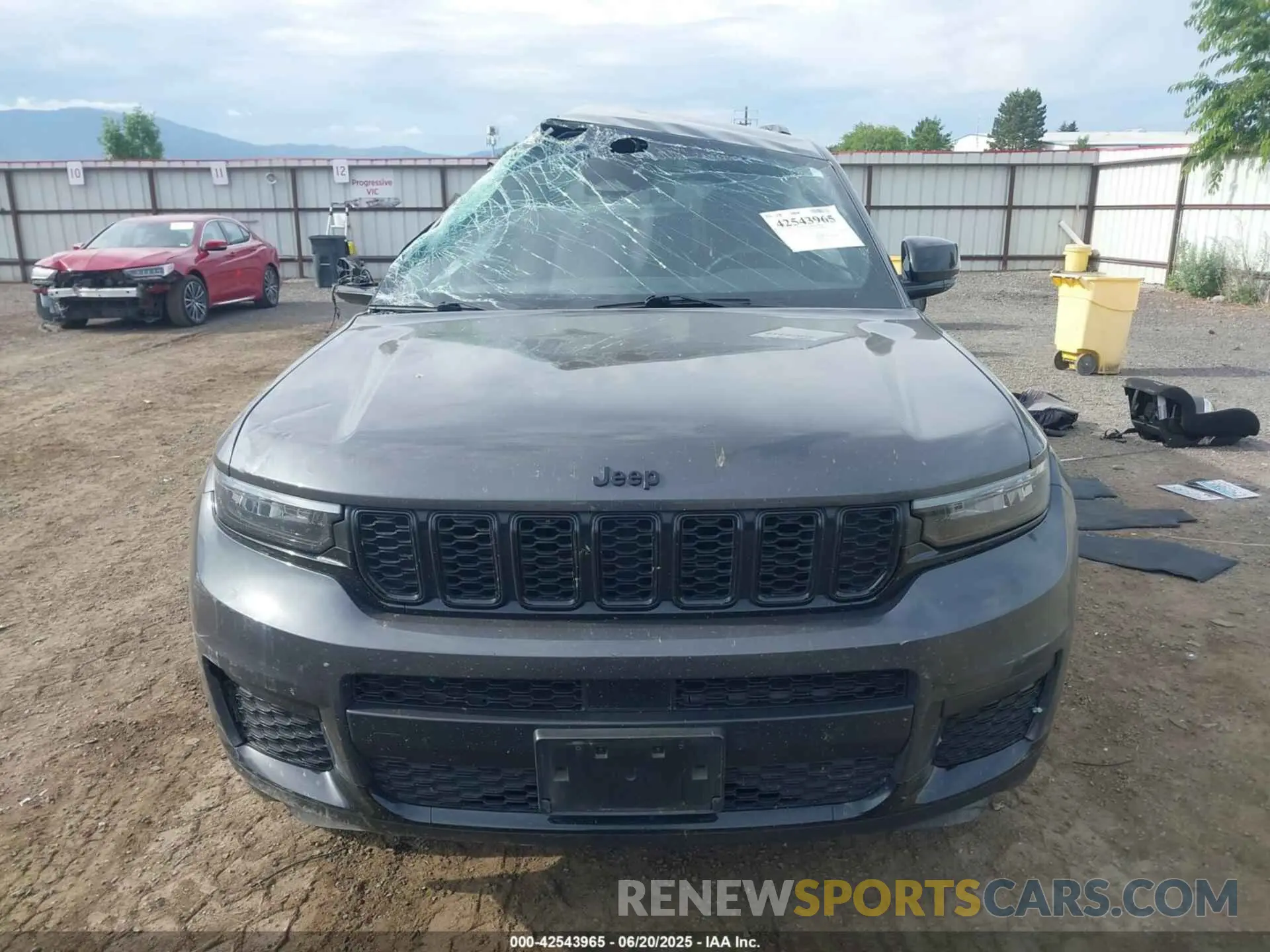 13 Photograph of a damaged car 1C4RJKAG5M8209107 JEEP GRAND CHEROKEE L 2021