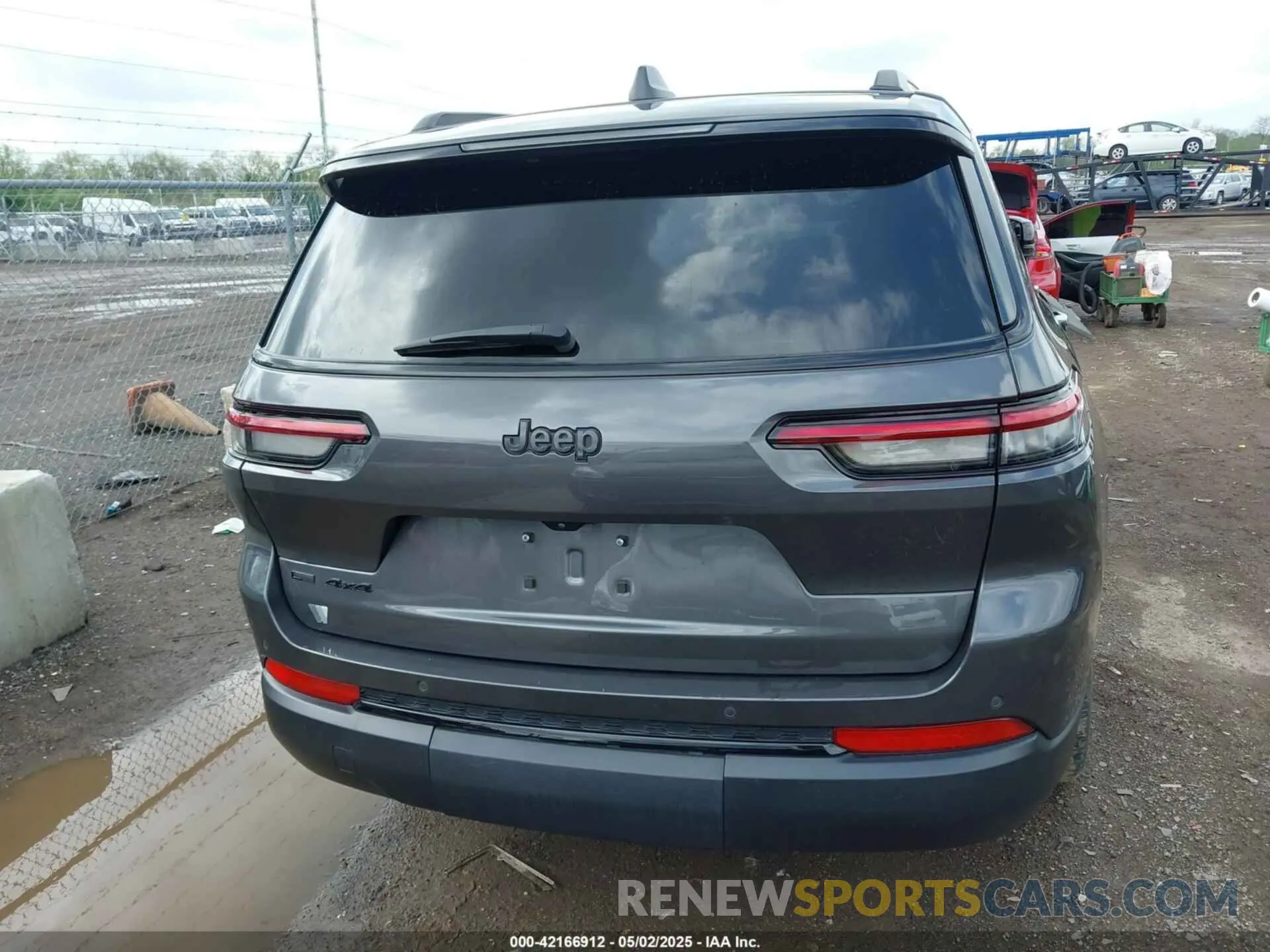 16 Photograph of a damaged car 1C4RJKAG7M8209836 JEEP GRAND CHEROKEE L 2021