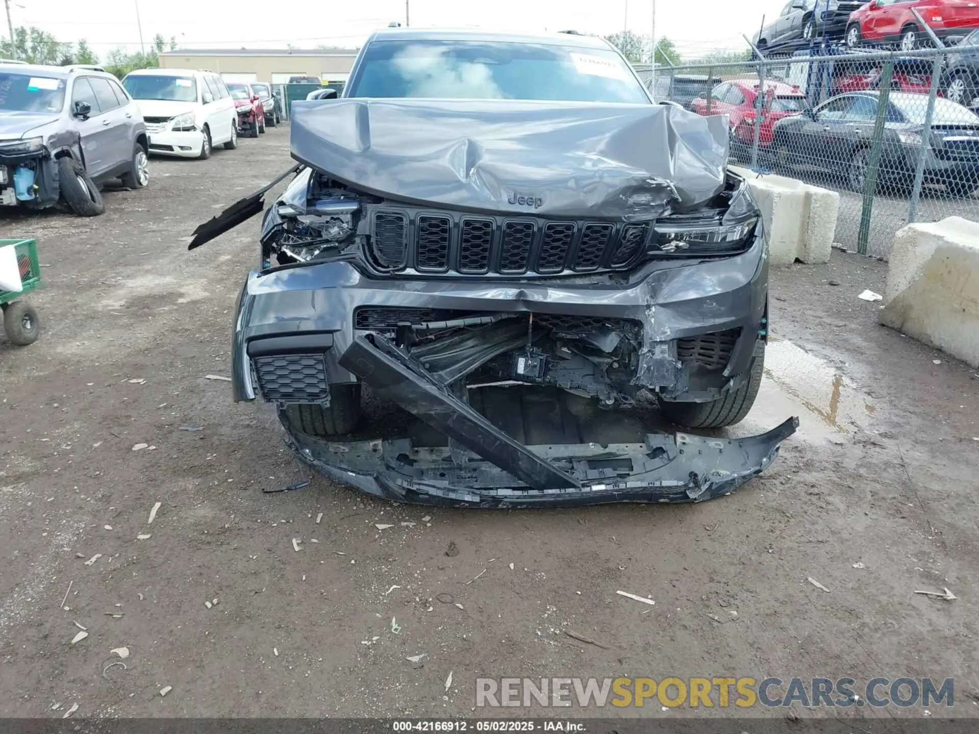 6 Photograph of a damaged car 1C4RJKAG7M8209836 JEEP GRAND CHEROKEE L 2021