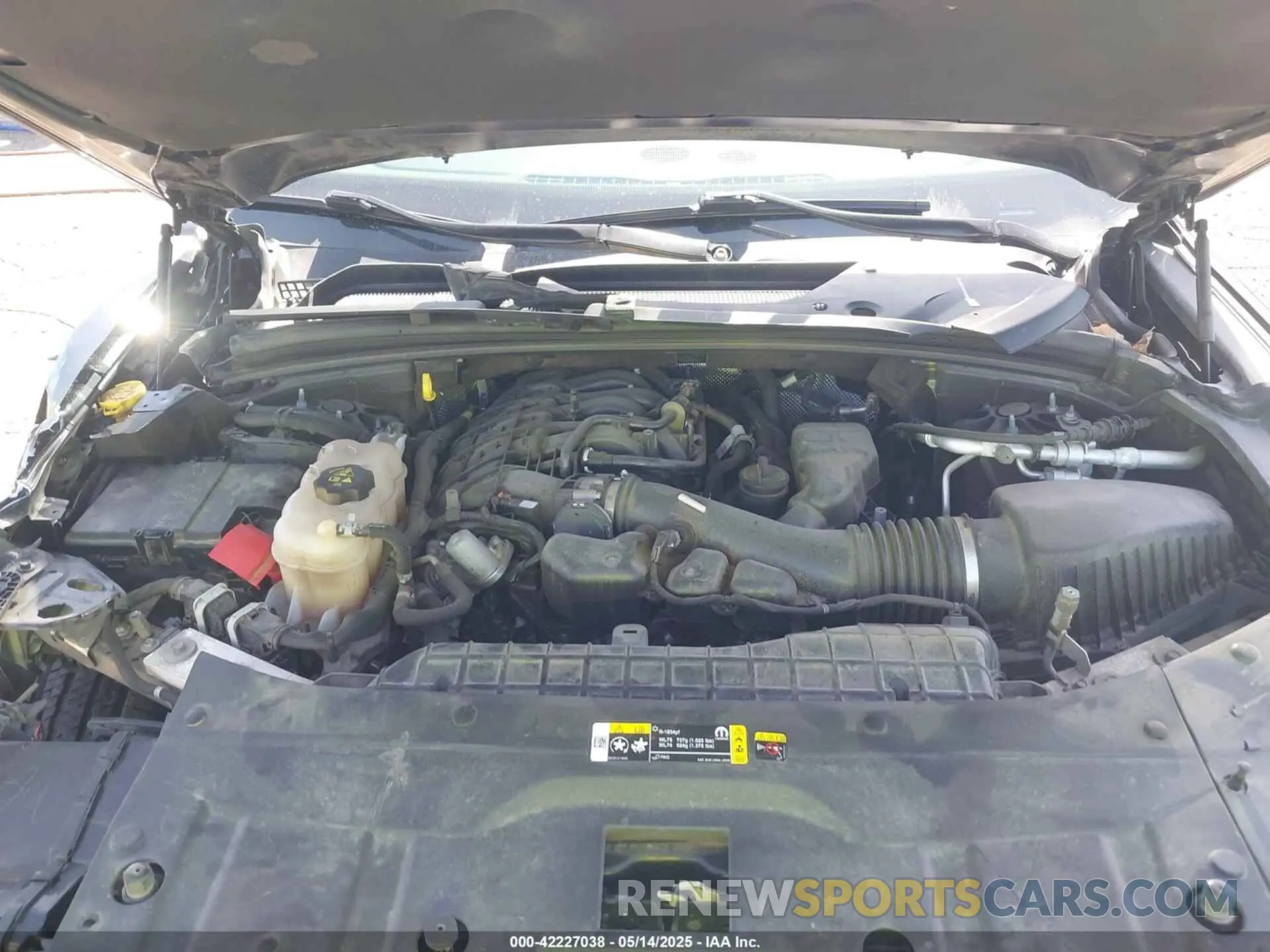 10 Photograph of a damaged car 1C4RJKBG1M8105003 JEEP GRAND CHEROKEE L 2021
