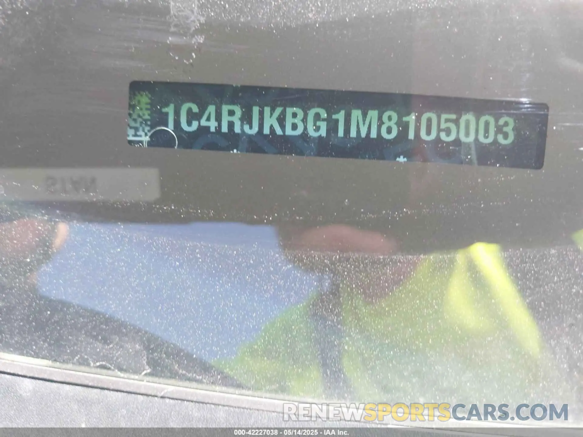 9 Photograph of a damaged car 1C4RJKBG1M8105003 JEEP GRAND CHEROKEE L 2021