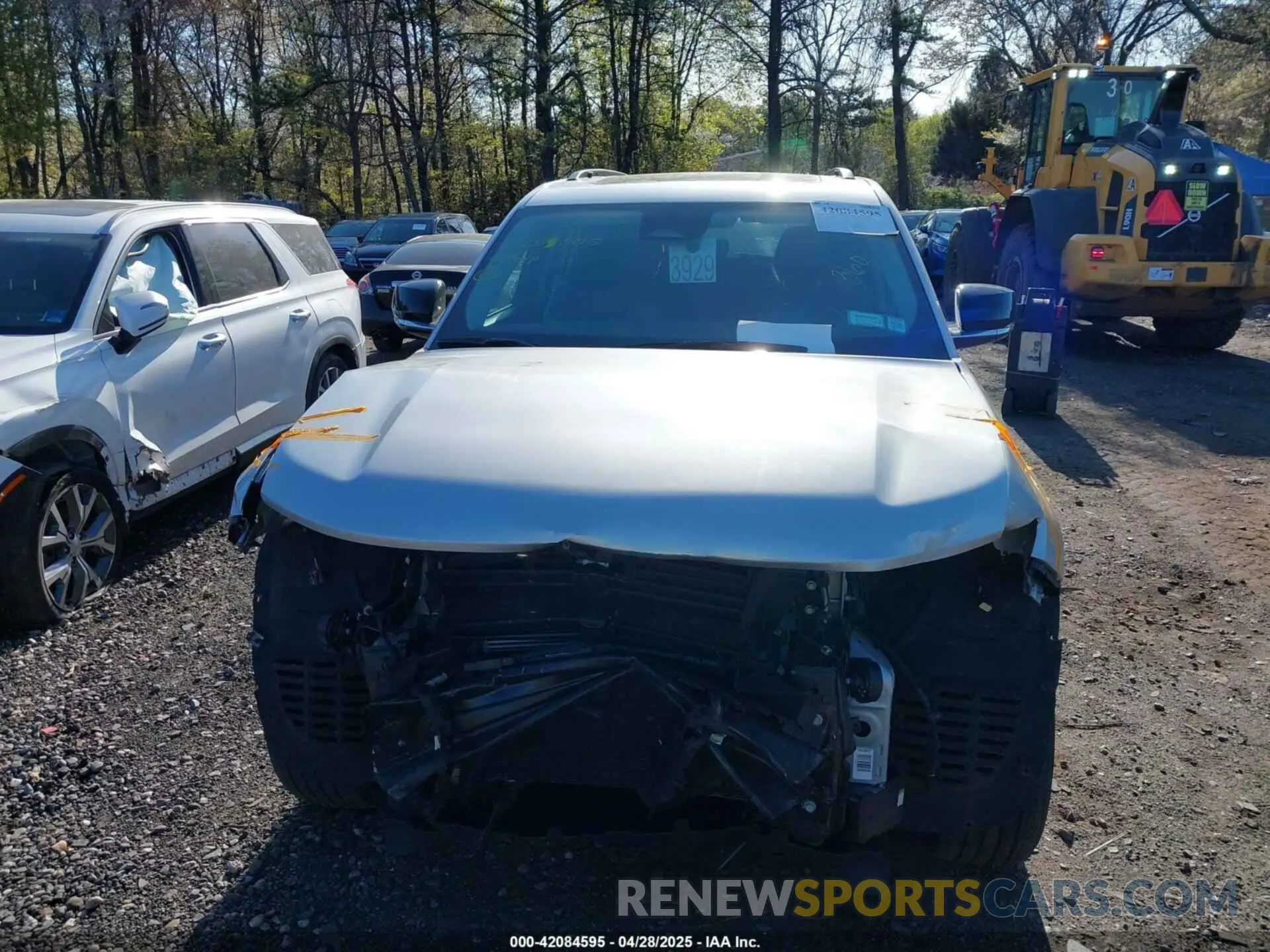 6 Photograph of a damaged car 1C4RJKBG1M8109598 JEEP GRAND CHEROKEE L 2021
