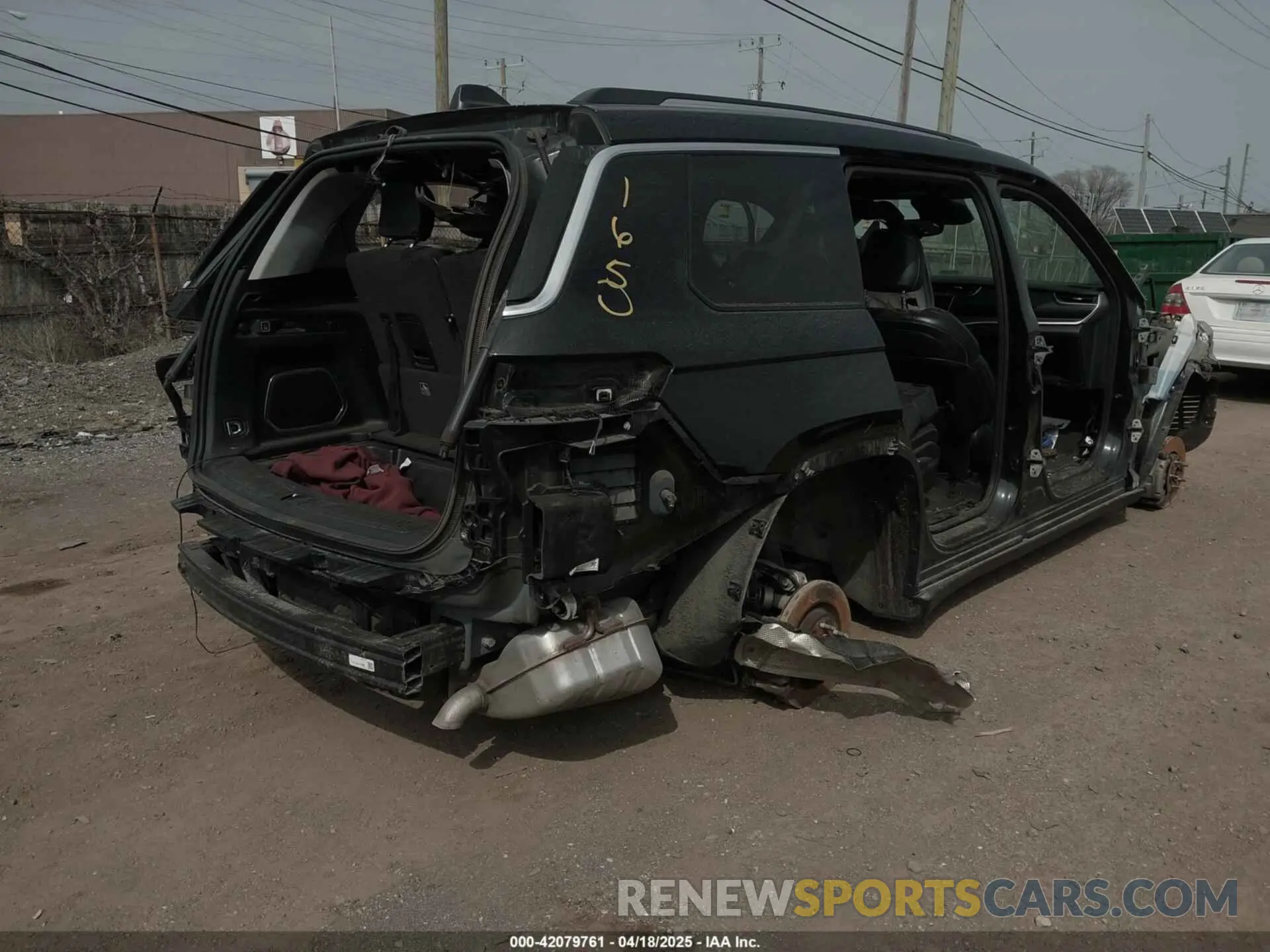 4 Фотография поврежденного автомобиля 1C4RJKBG4M8121650 JEEP GRAND CHEROKEE L 2021
