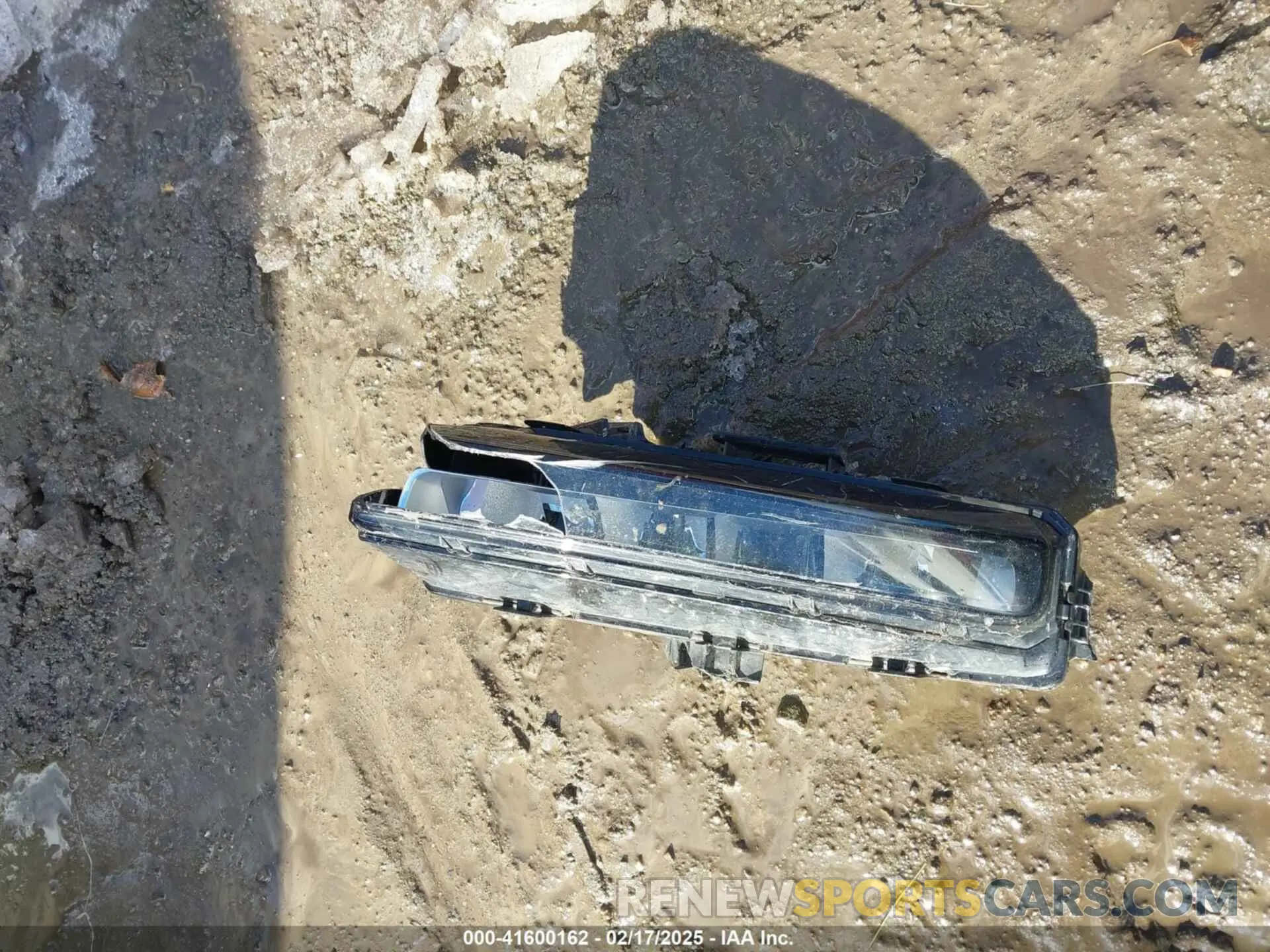 12 Photograph of a damaged car 1C4RJKBG4M8125519 JEEP GRAND CHEROKEE L 2021