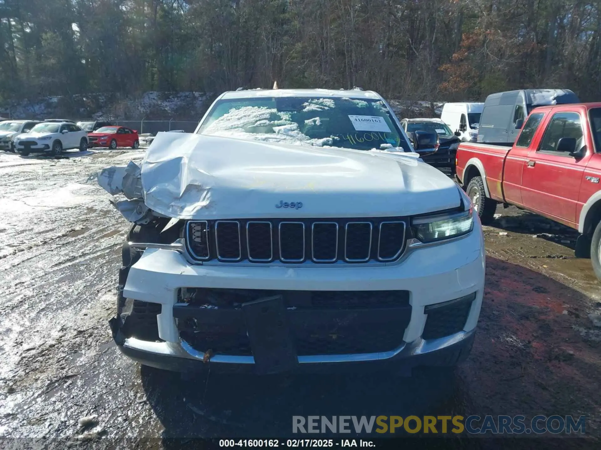 13 Photograph of a damaged car 1C4RJKBG4M8125519 JEEP GRAND CHEROKEE L 2021
