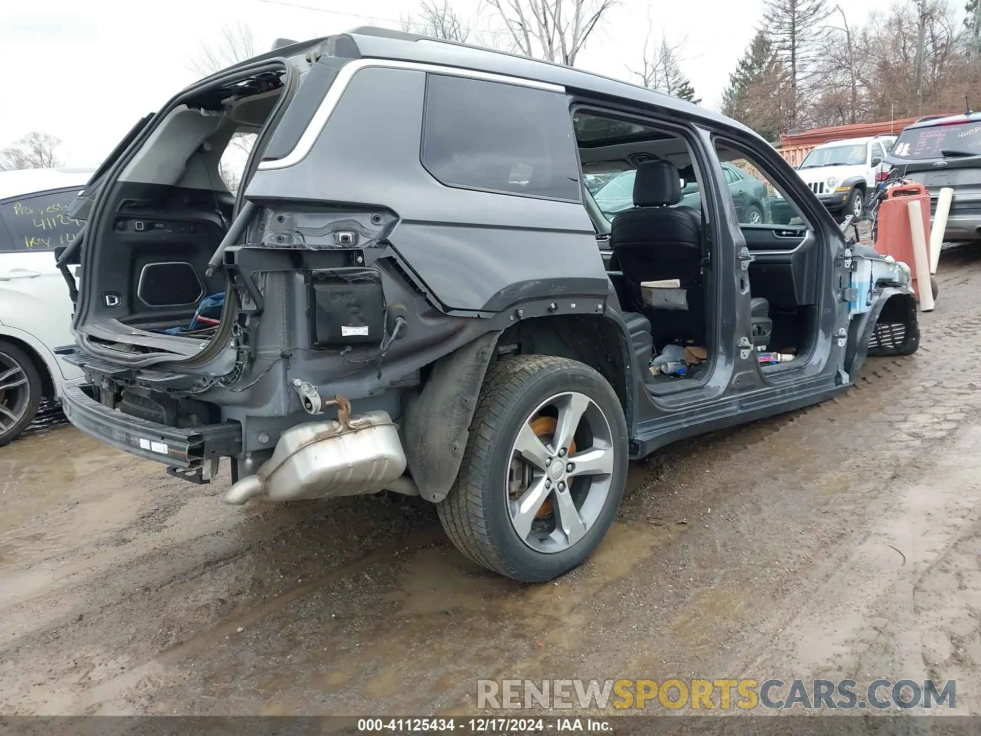 4 Фотография поврежденного автомобиля 1C4RJKBG4M8138710 JEEP GRAND CHEROKEE L 2021