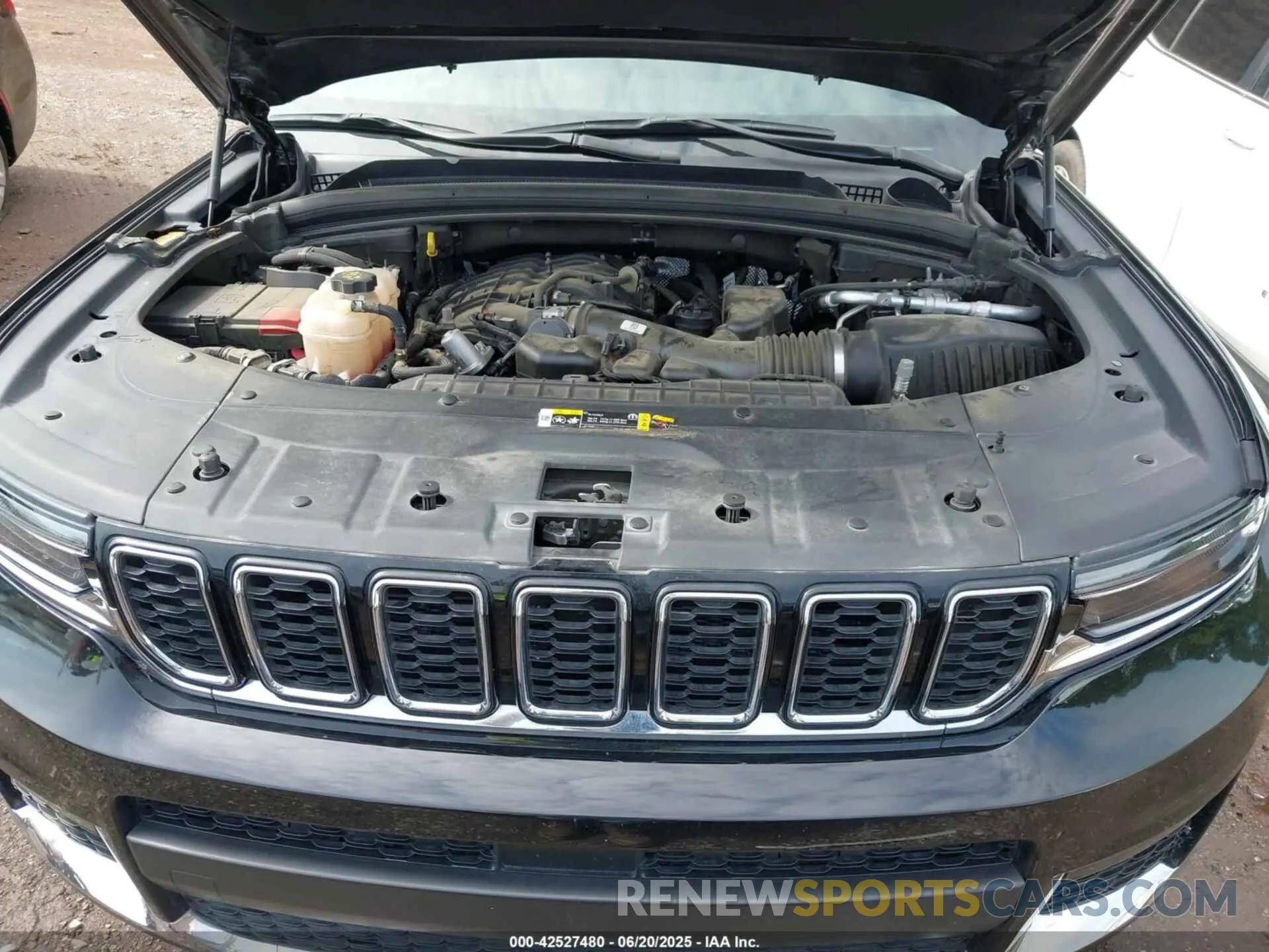 10 Фотография поврежденного автомобиля 1C4RJKBG5M8108194 JEEP GRAND CHEROKEE L 2021