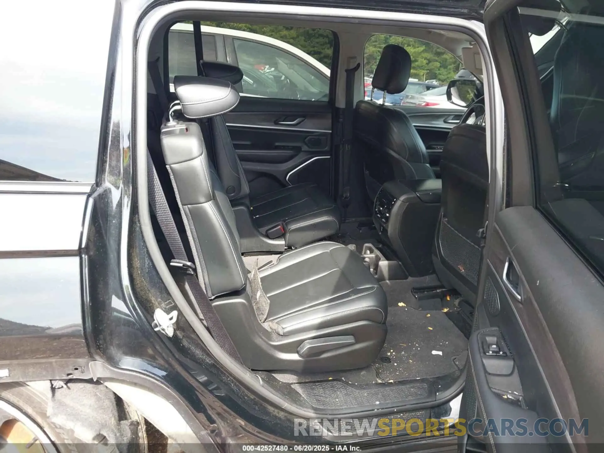 8 Фотография поврежденного автомобиля 1C4RJKBG5M8108194 JEEP GRAND CHEROKEE L 2021