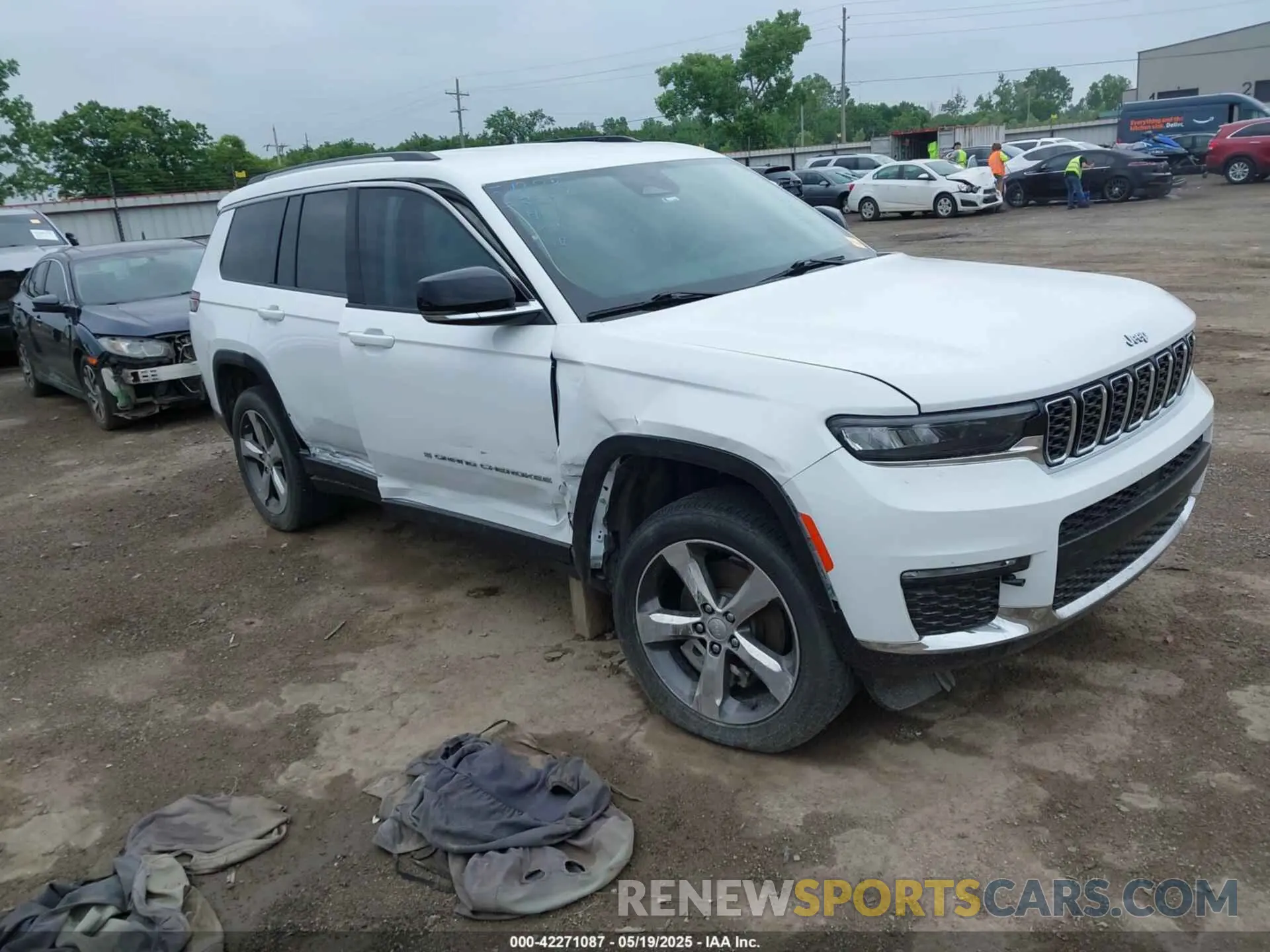 1 Photograph of a damaged car 1C4RJKBG5M8186488 JEEP GRAND CHEROKEE L 2021