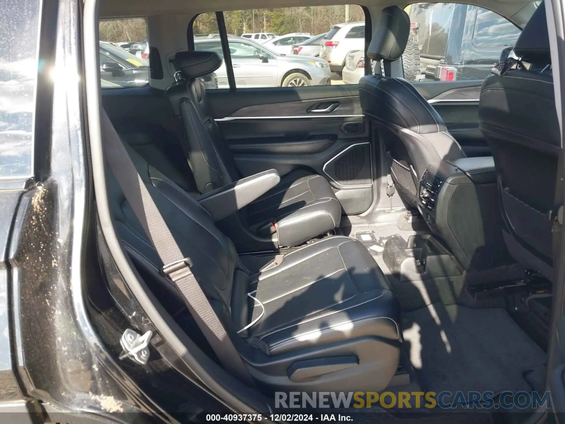 8 Фотография поврежденного автомобиля 1C4RJKBG6M8105885 JEEP GRAND CHEROKEE L 2021