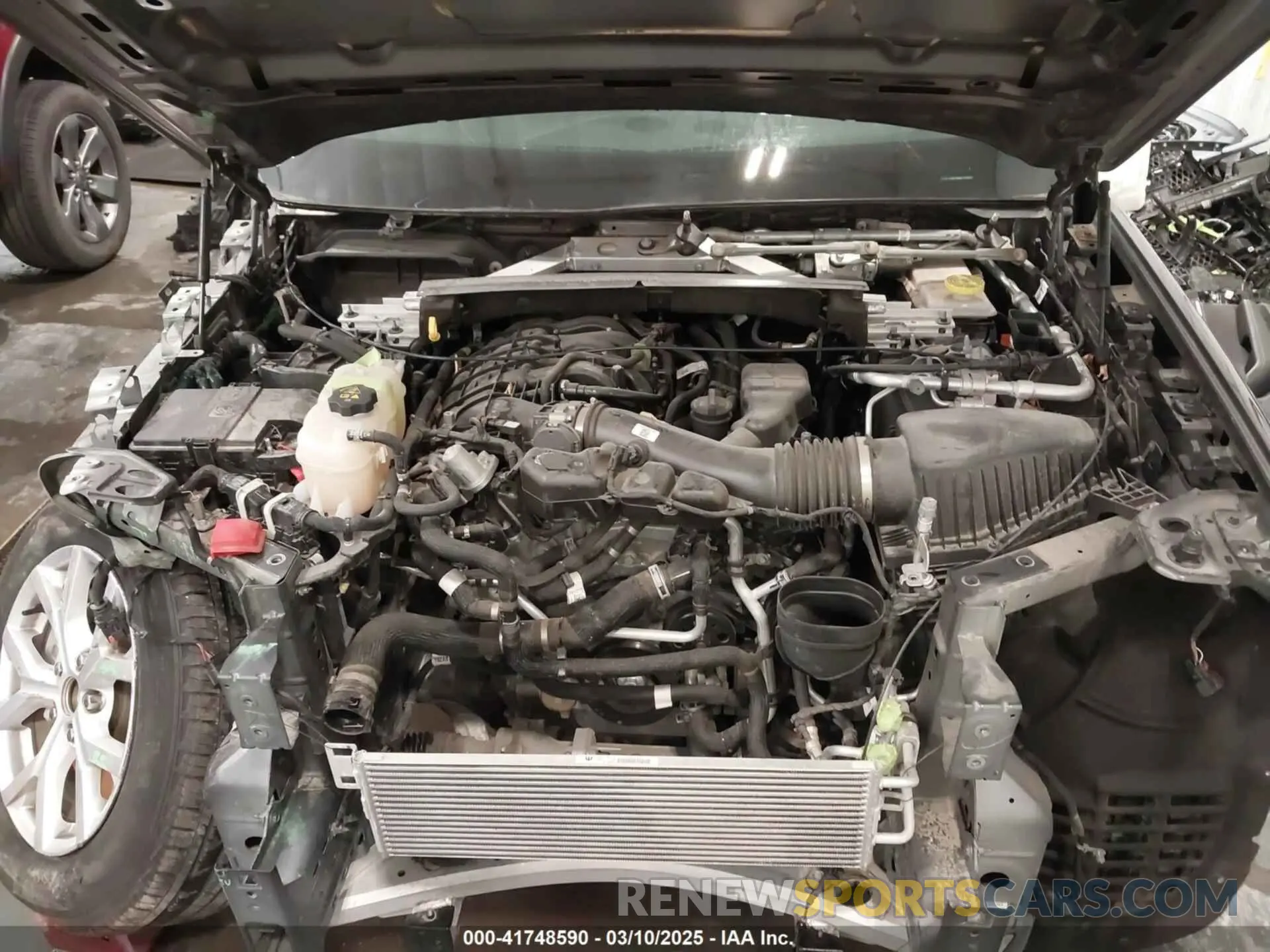 10 Photograph of a damaged car 1C4RJKBG6M8172857 JEEP GRAND CHEROKEE L 2021