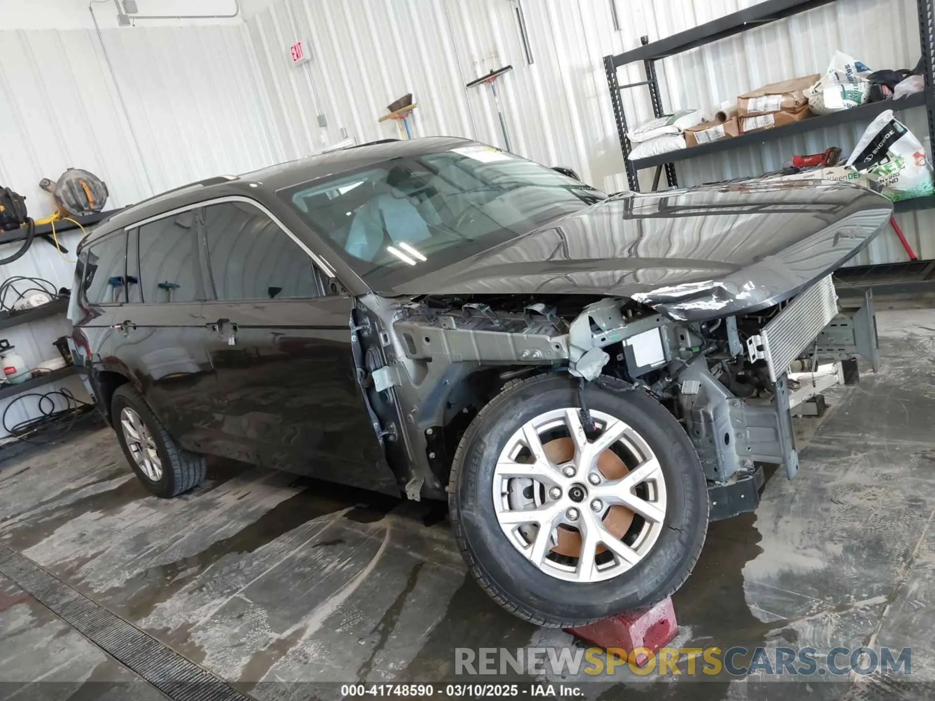 14 Photograph of a damaged car 1C4RJKBG6M8172857 JEEP GRAND CHEROKEE L 2021