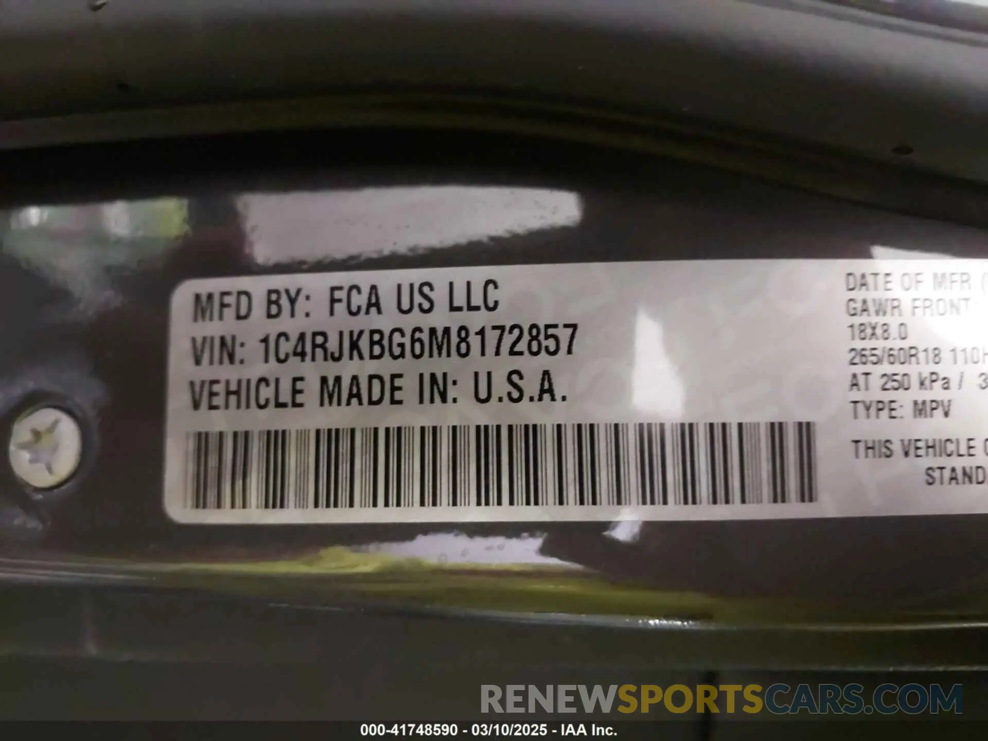 9 Photograph of a damaged car 1C4RJKBG6M8172857 JEEP GRAND CHEROKEE L 2021