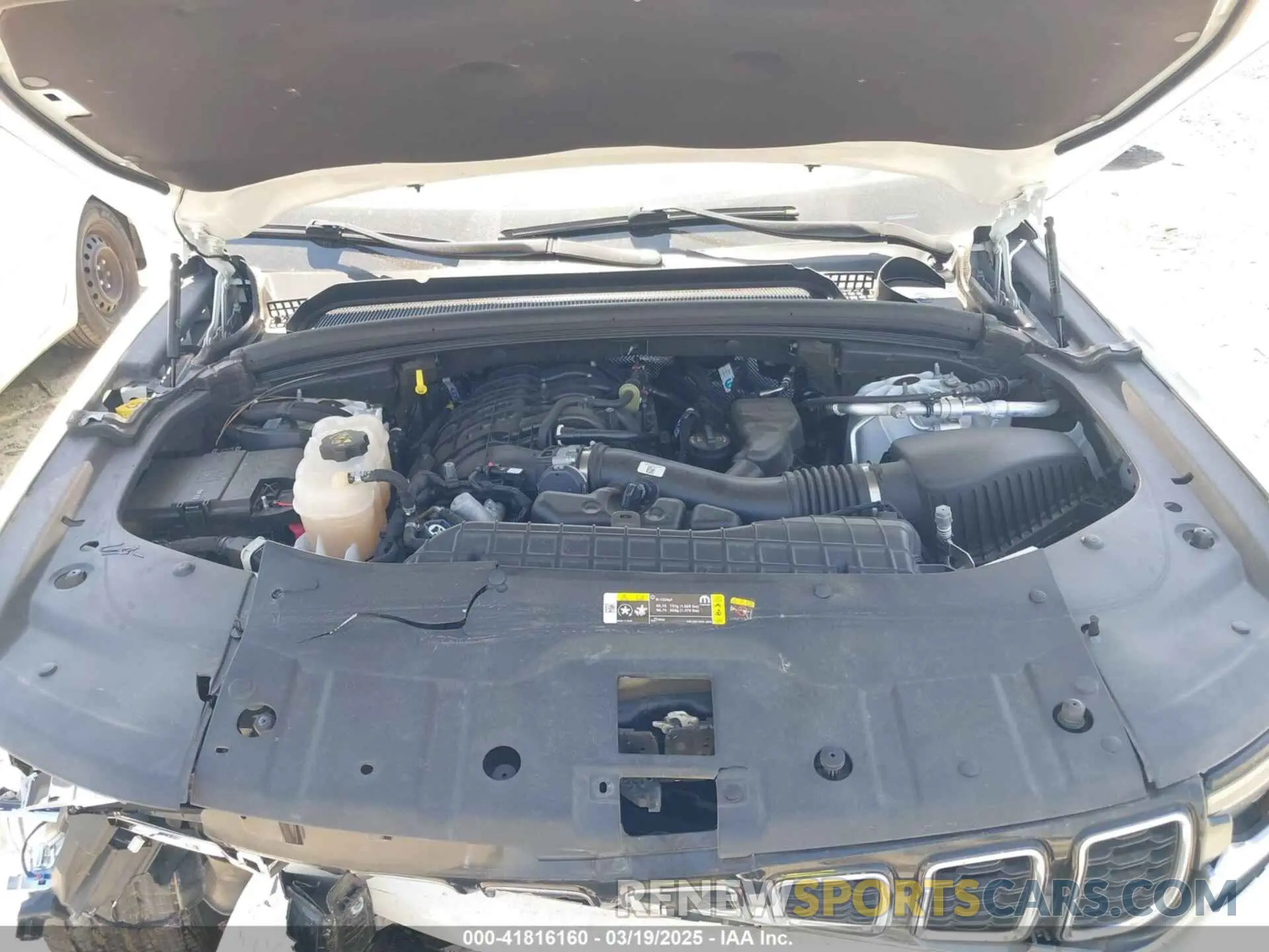 10 Photograph of a damaged car 1C4RJKBG7M8104194 JEEP GRAND CHEROKEE L 2021
