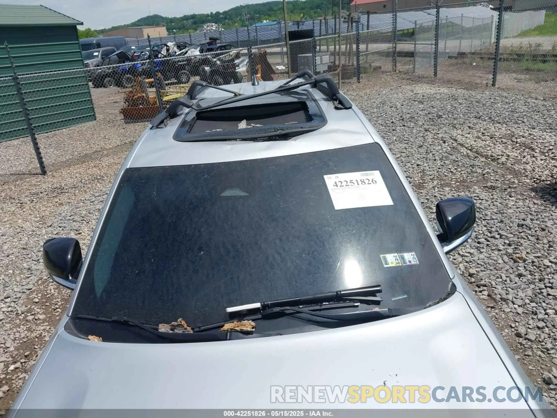 6 Photograph of a damaged car 1C4RJKBG7M8130262 JEEP GRAND CHEROKEE L 2021