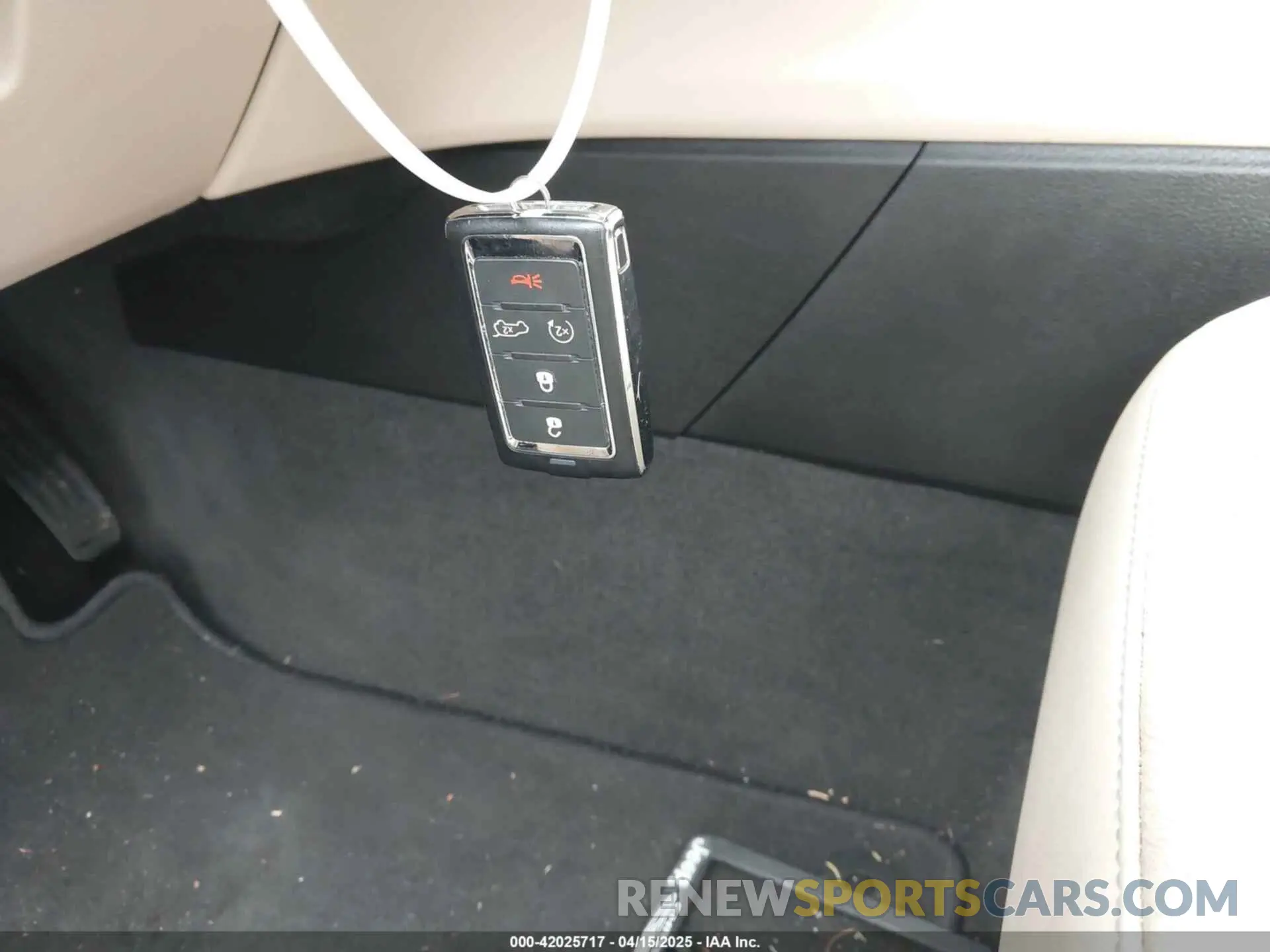 11 Фотография поврежденного автомобиля 1C4RJKBG8M8129993 JEEP GRAND CHEROKEE L 2021