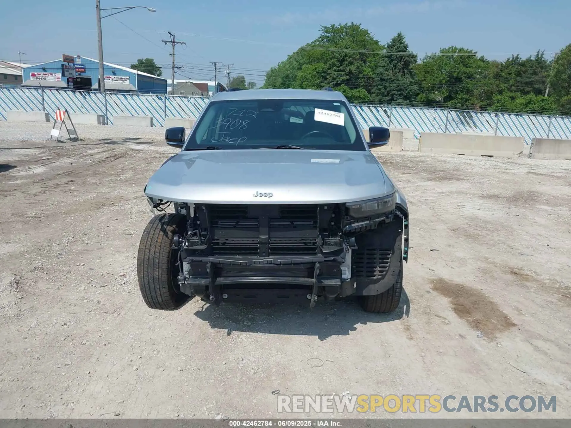 12 Photograph of a damaged car 1C4RJKBG8M8140265 JEEP GRAND CHEROKEE L 2021
