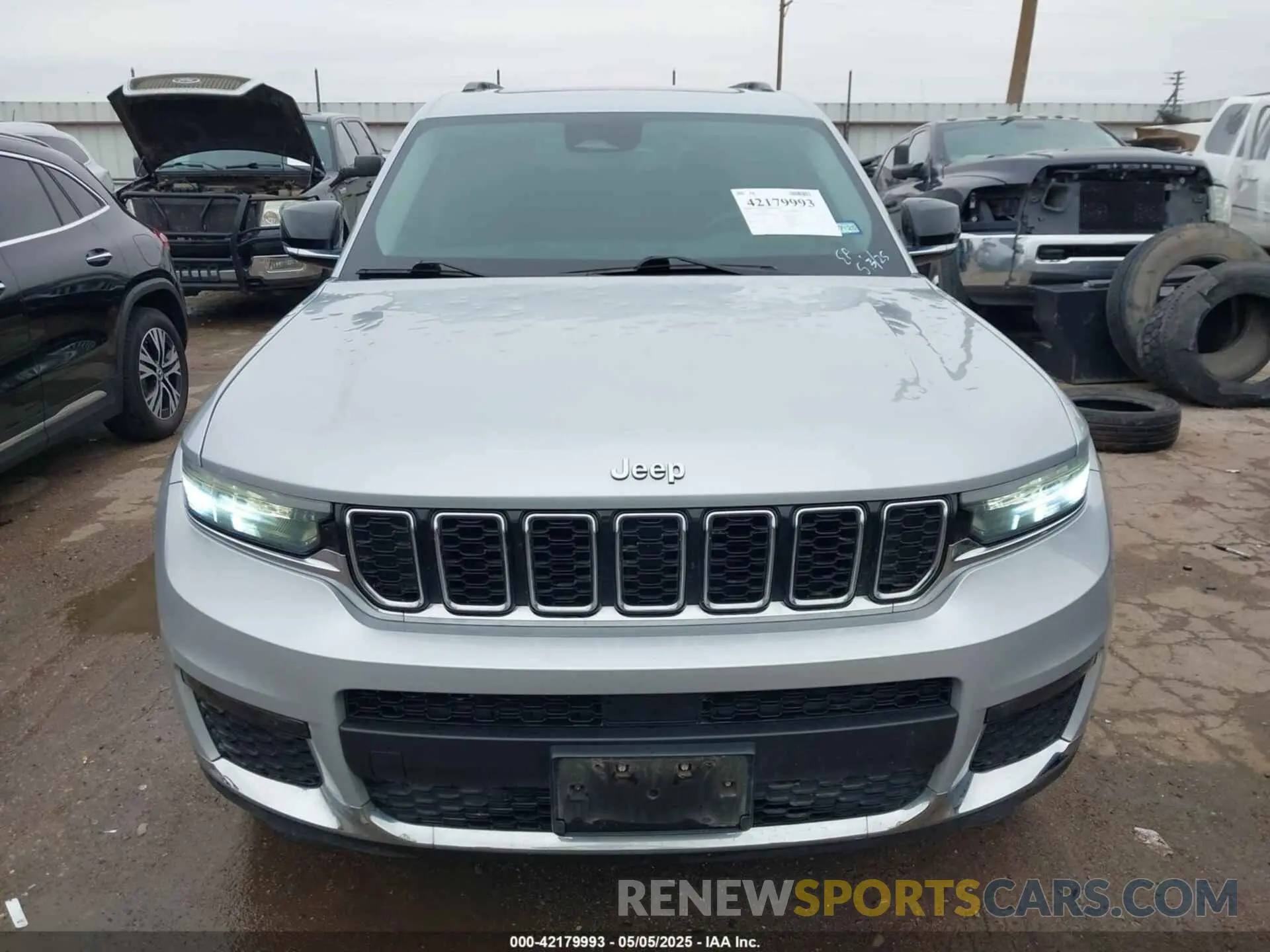 12 Фотография поврежденного автомобиля 1C4RJKBGXM8109793 JEEP GRAND CHEROKEE L 2021