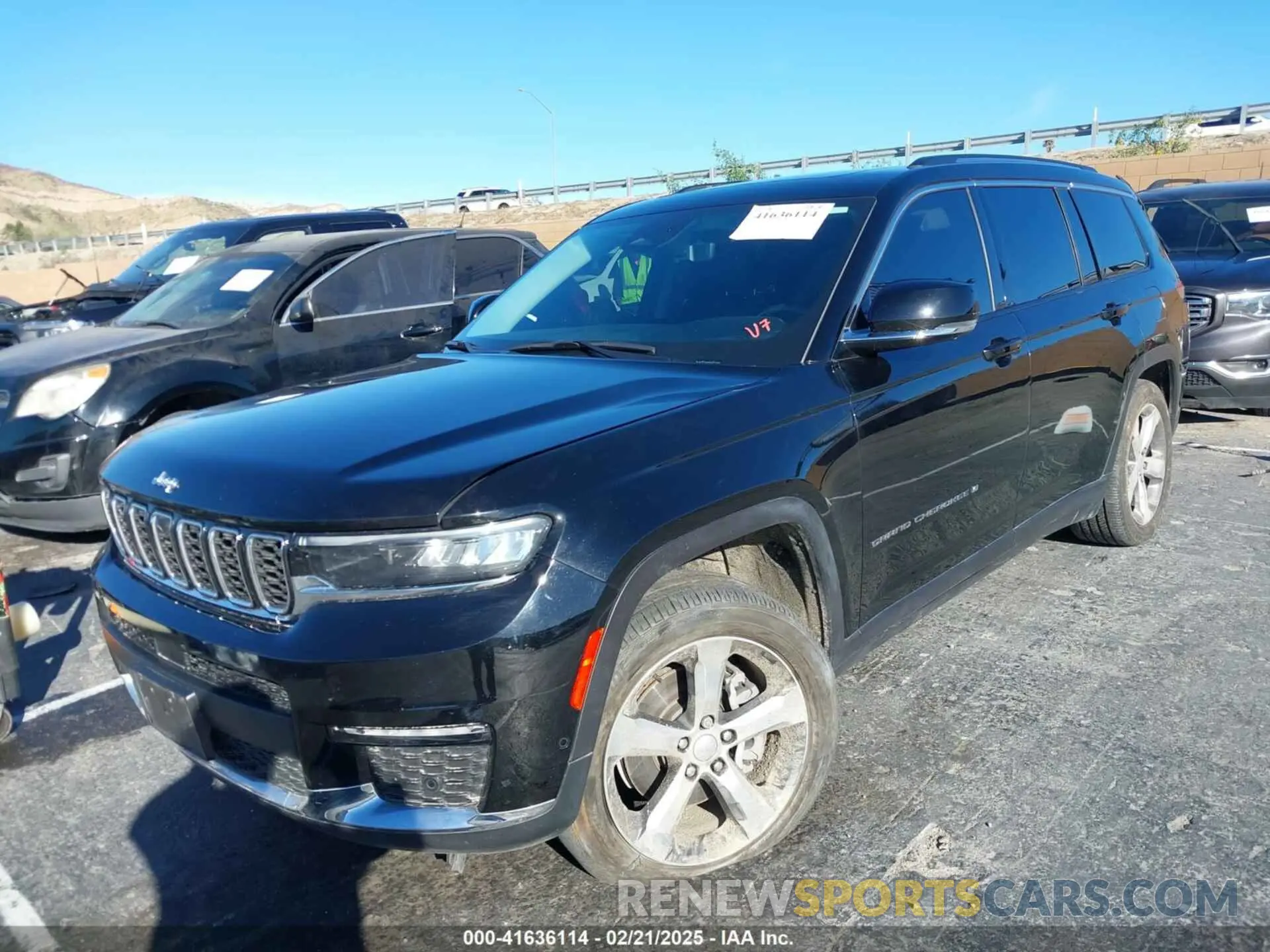 2 Photograph of a damaged car 1C4RJKBGXM8114055 JEEP GRAND CHEROKEE L 2021