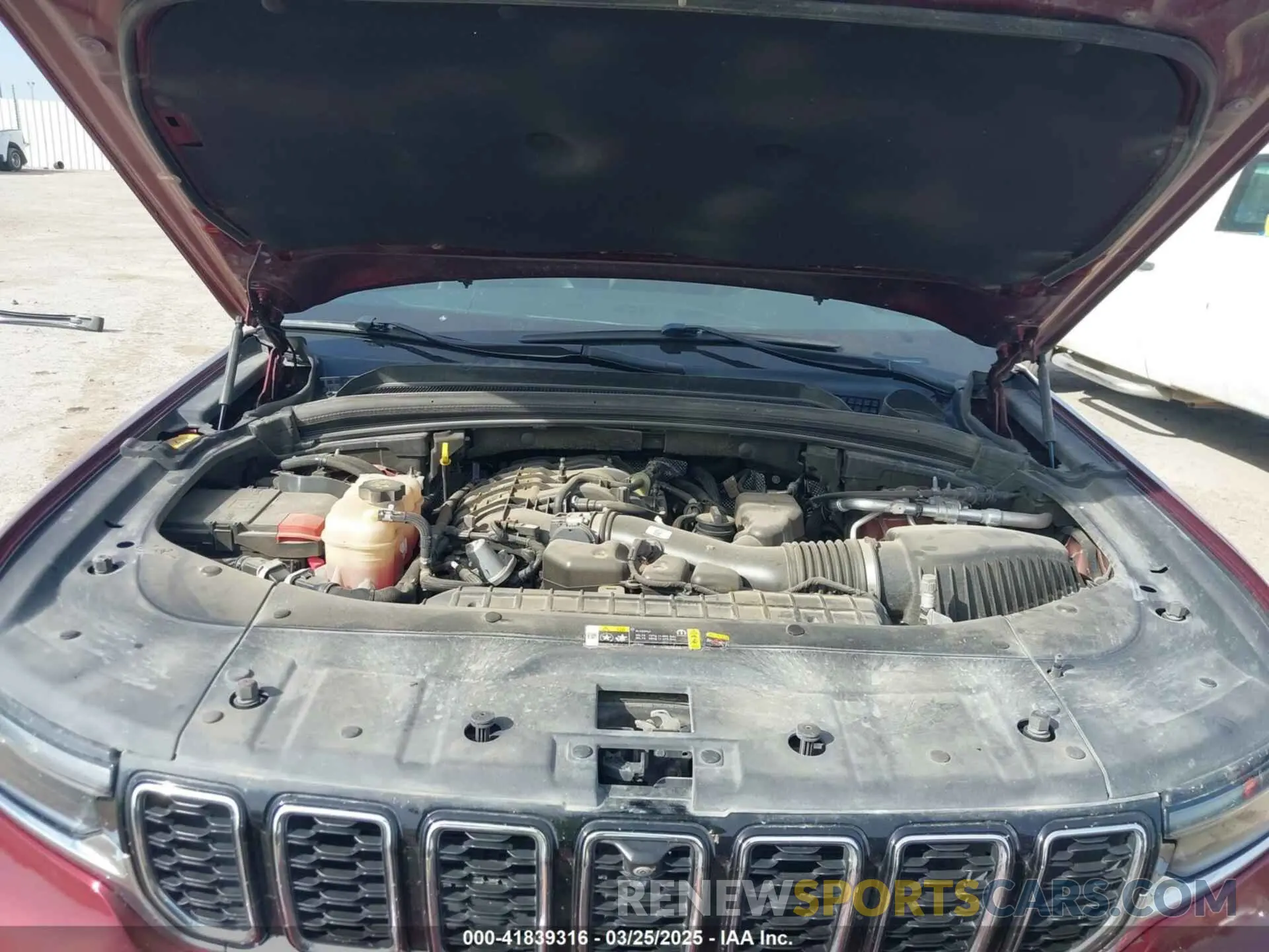 10 Photograph of a damaged car 1C4RJKBGXM8119742 JEEP GRAND CHEROKEE L 2021