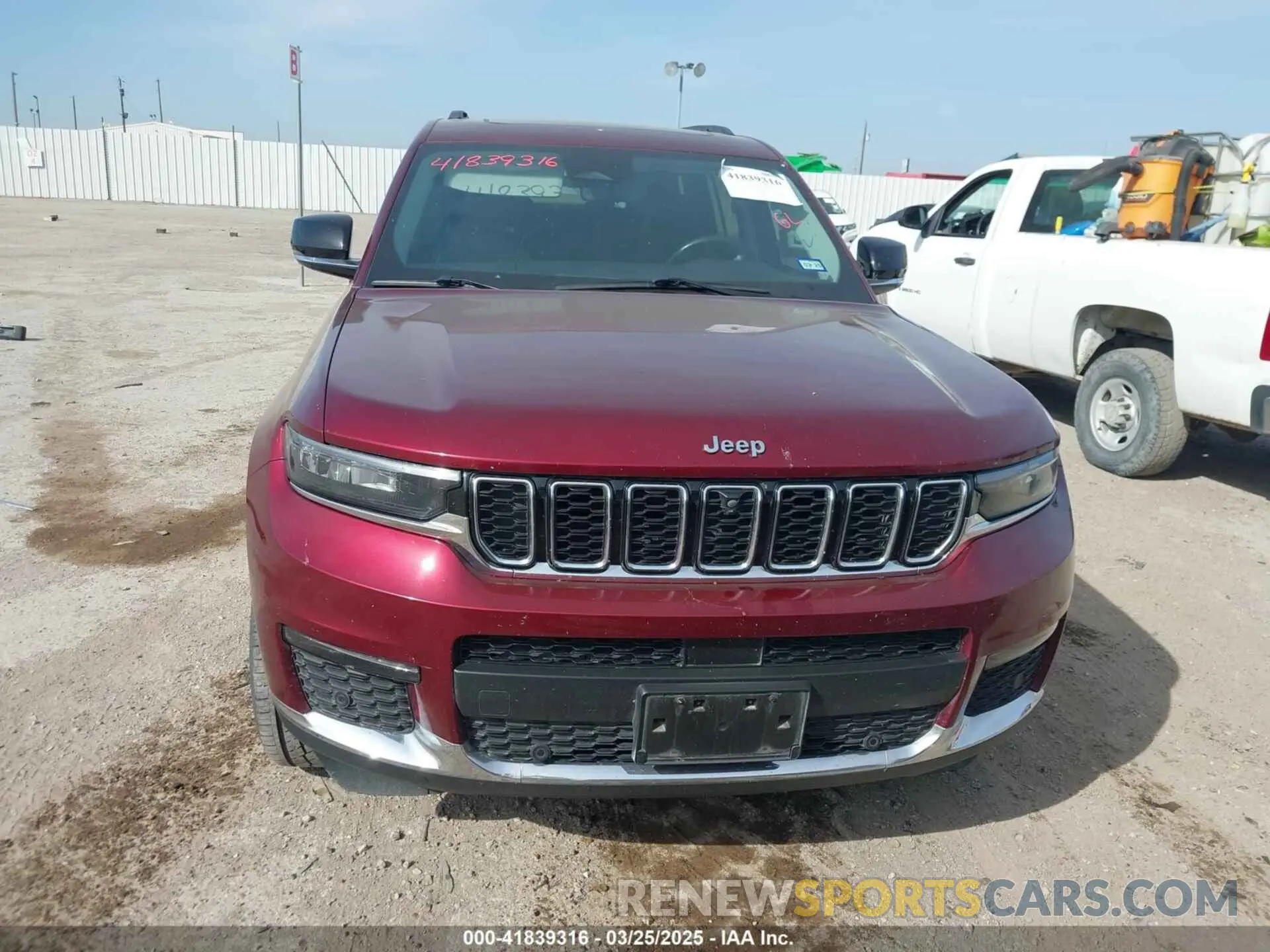 12 Photograph of a damaged car 1C4RJKBGXM8119742 JEEP GRAND CHEROKEE L 2021