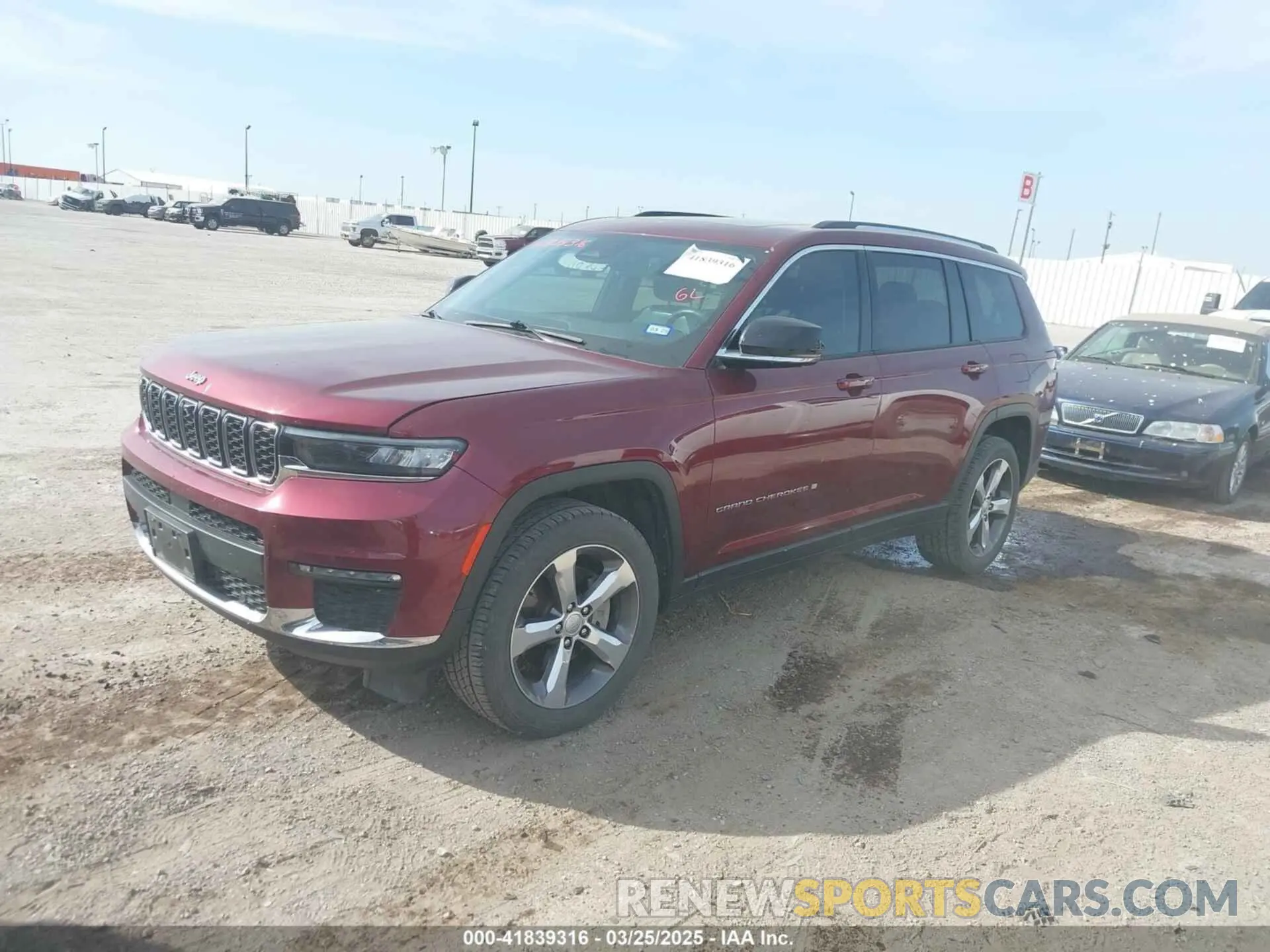 2 Photograph of a damaged car 1C4RJKBGXM8119742 JEEP GRAND CHEROKEE L 2021