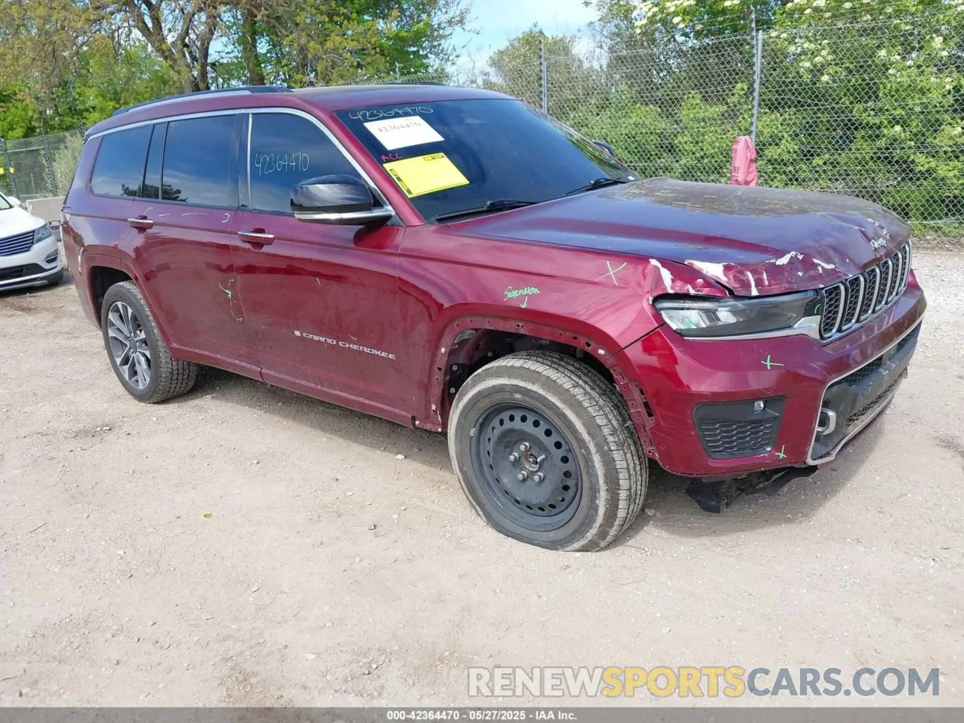 1 Photograph of a damaged car 1C4RJKDG1M8181222 JEEP GRAND CHEROKEE L 2021