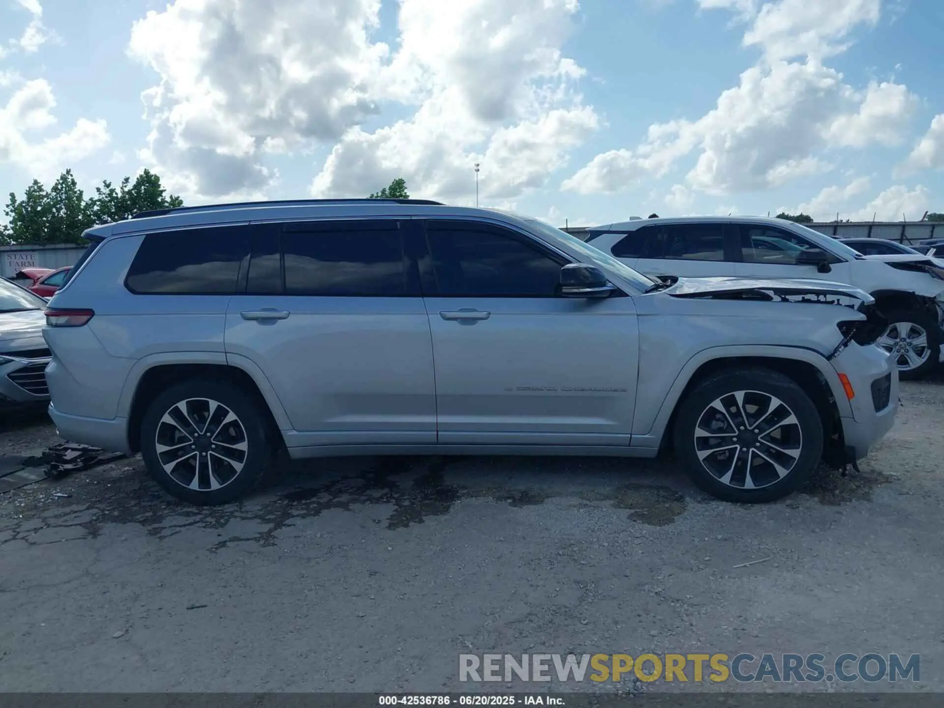 14 Фотография поврежденного автомобиля 1C4RJKDG2M8147256 JEEP GRAND CHEROKEE L 2021