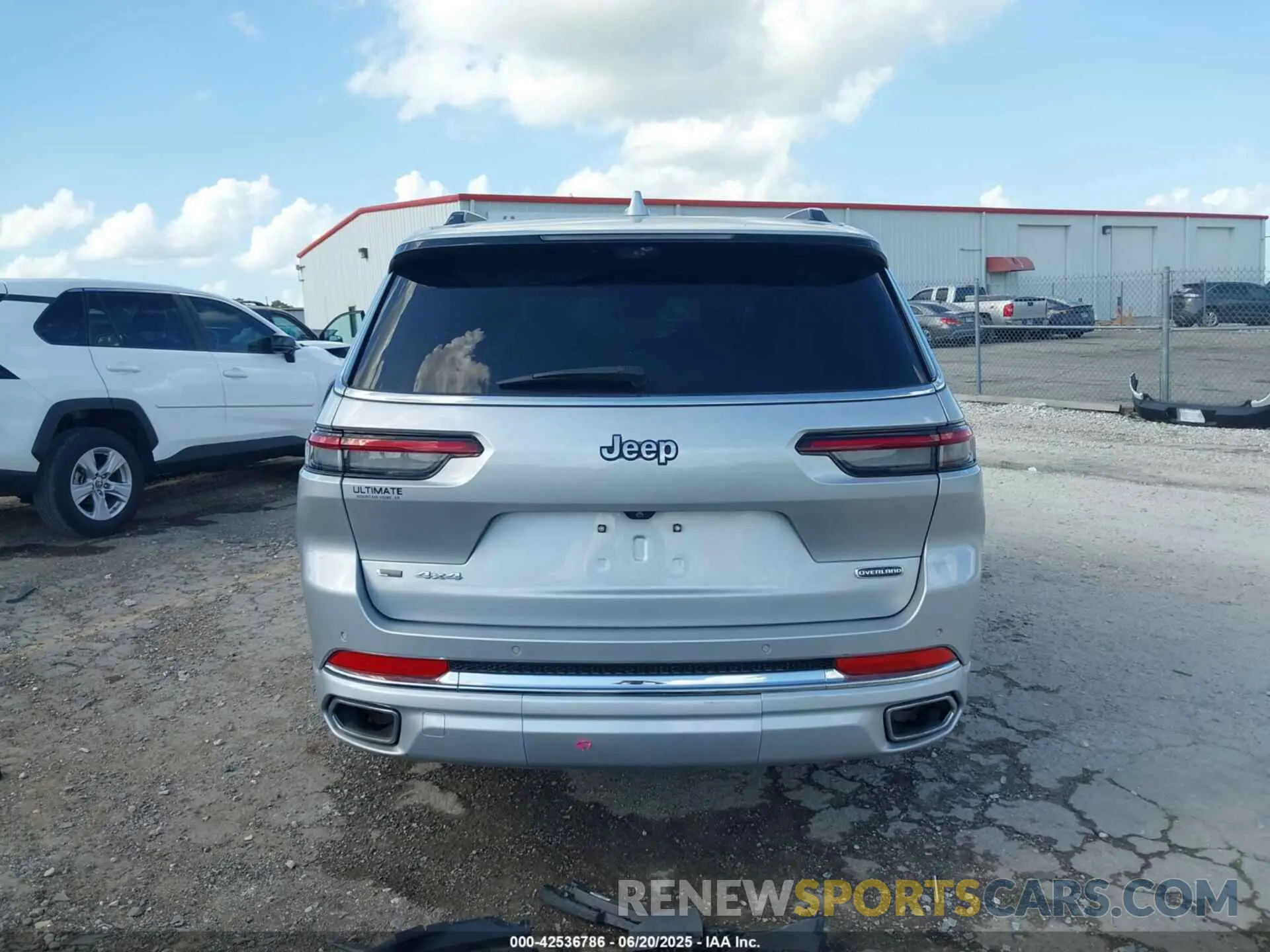 17 Фотография поврежденного автомобиля 1C4RJKDG2M8147256 JEEP GRAND CHEROKEE L 2021