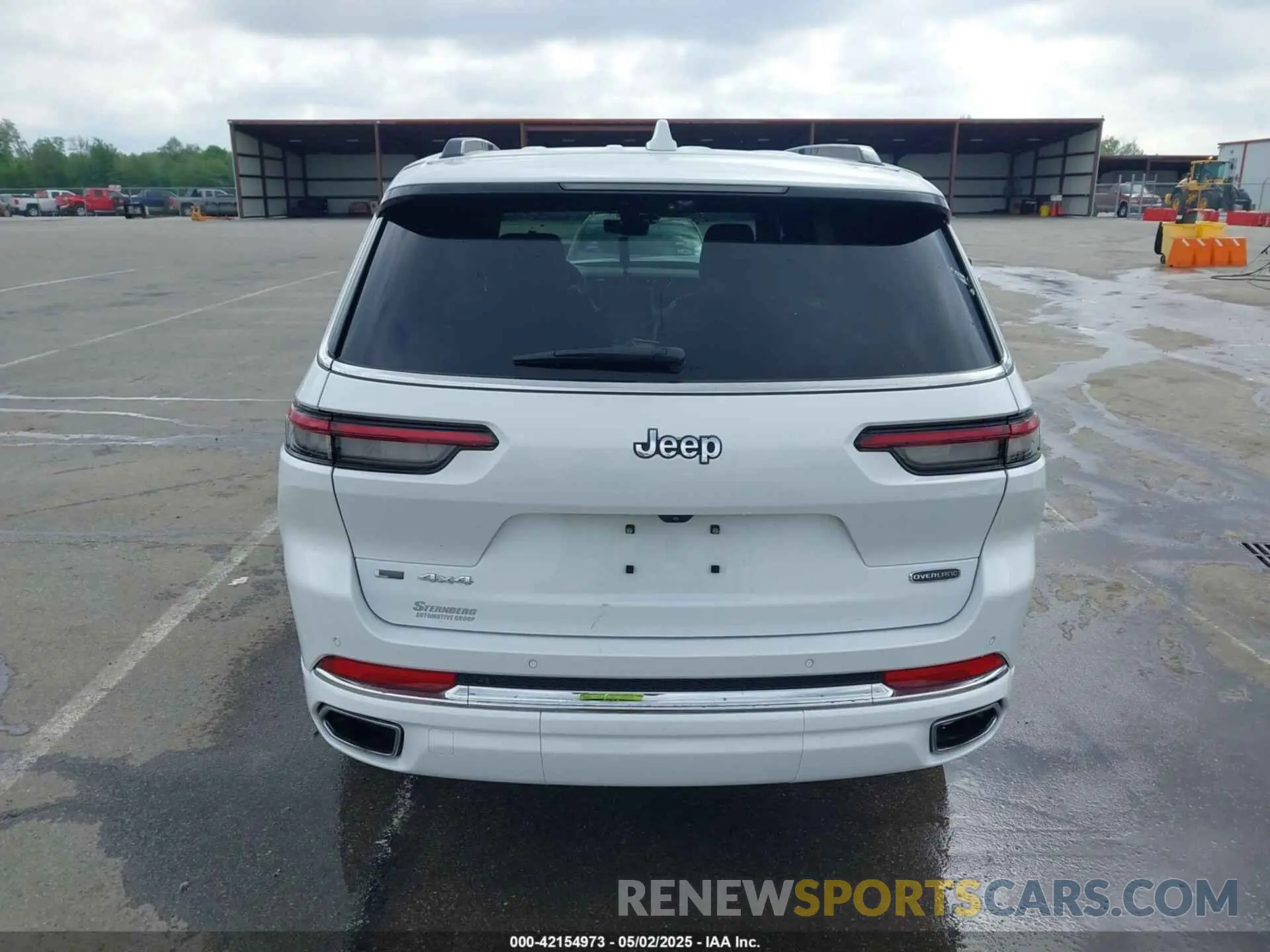 17 Фотография поврежденного автомобиля 1C4RJKDG9M8123357 JEEP GRAND CHEROKEE L 2021