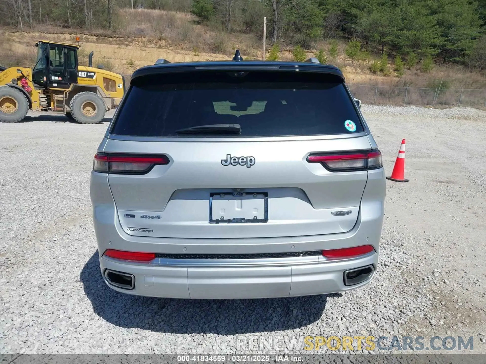 16 Photograph of a damaged car 1C4RJKEG2M8133341 JEEP GRAND CHEROKEE L 2021