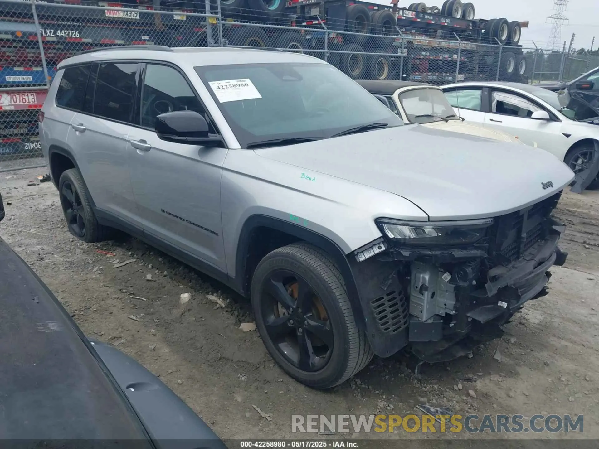 1 Фотография поврежденного автомобиля 1C4RJJAG2N8581581 JEEP GRAND CHEROKEE L 2022