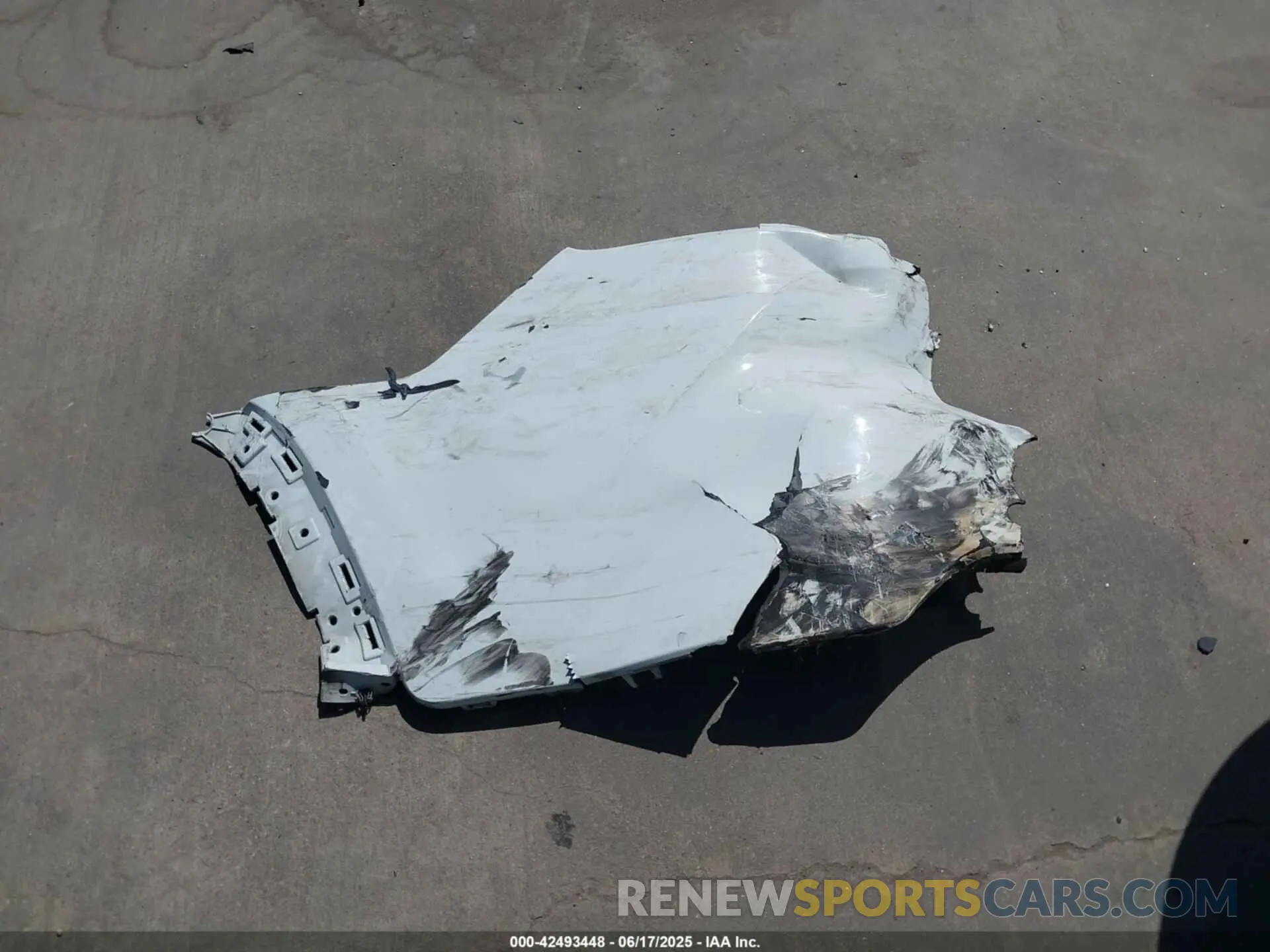 12 Photograph of a damaged car 1C4RJJBG7N8548123 JEEP GRAND CHEROKEE L 2022