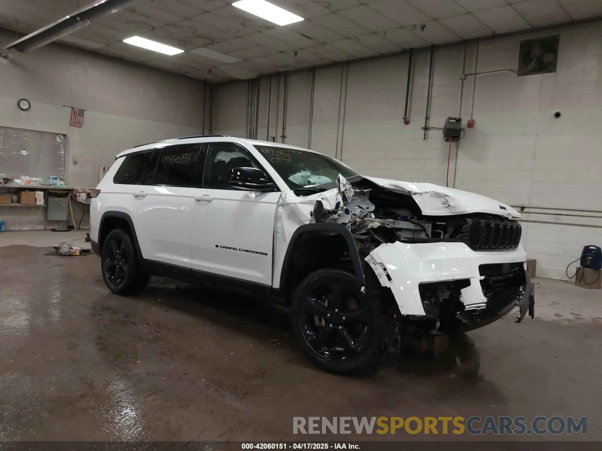 1 Фотография поврежденного автомобиля 1C4RJKAG1N8518963 JEEP GRAND CHEROKEE L 2022