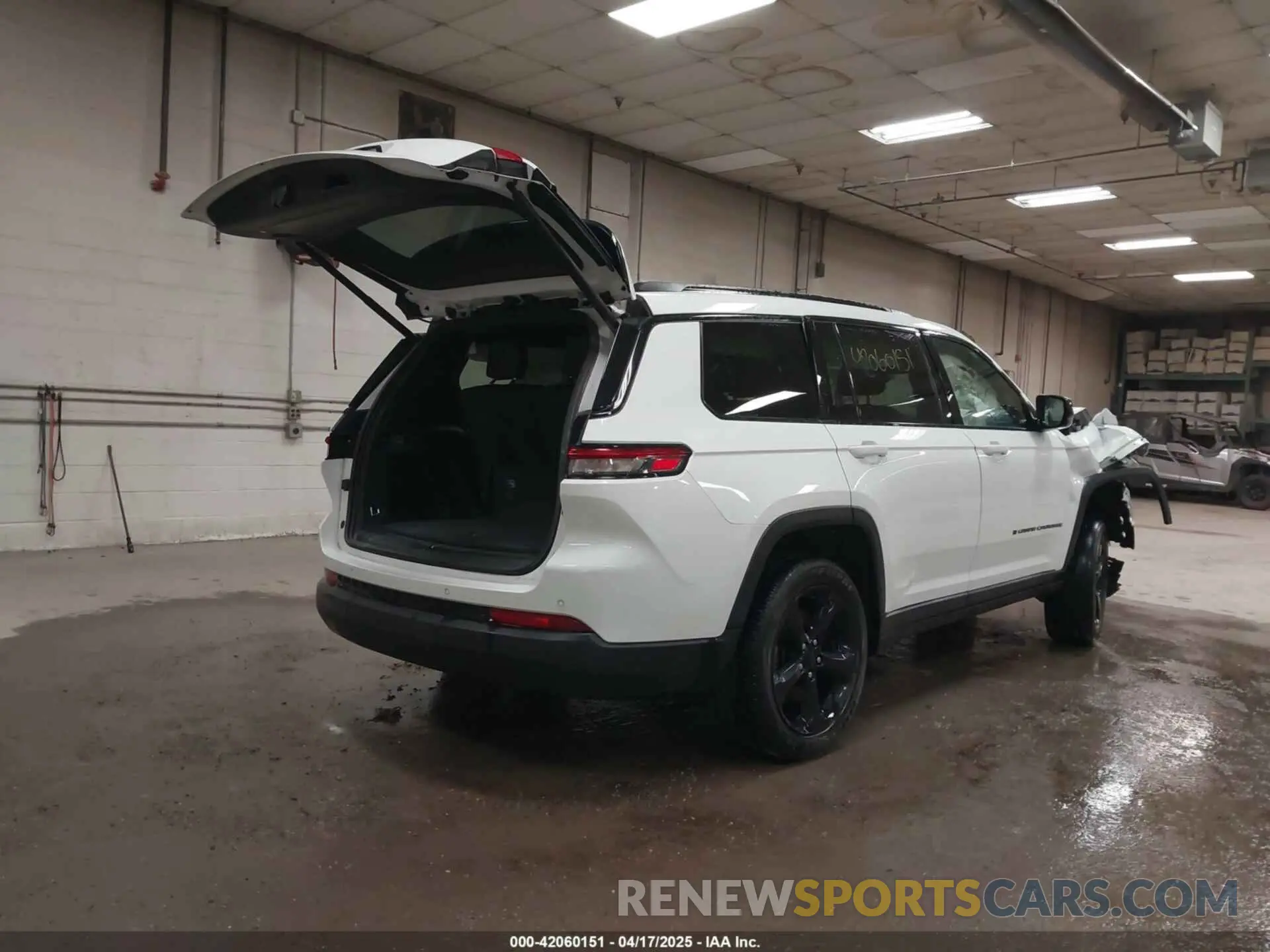 4 Фотография поврежденного автомобиля 1C4RJKAG1N8518963 JEEP GRAND CHEROKEE L 2022