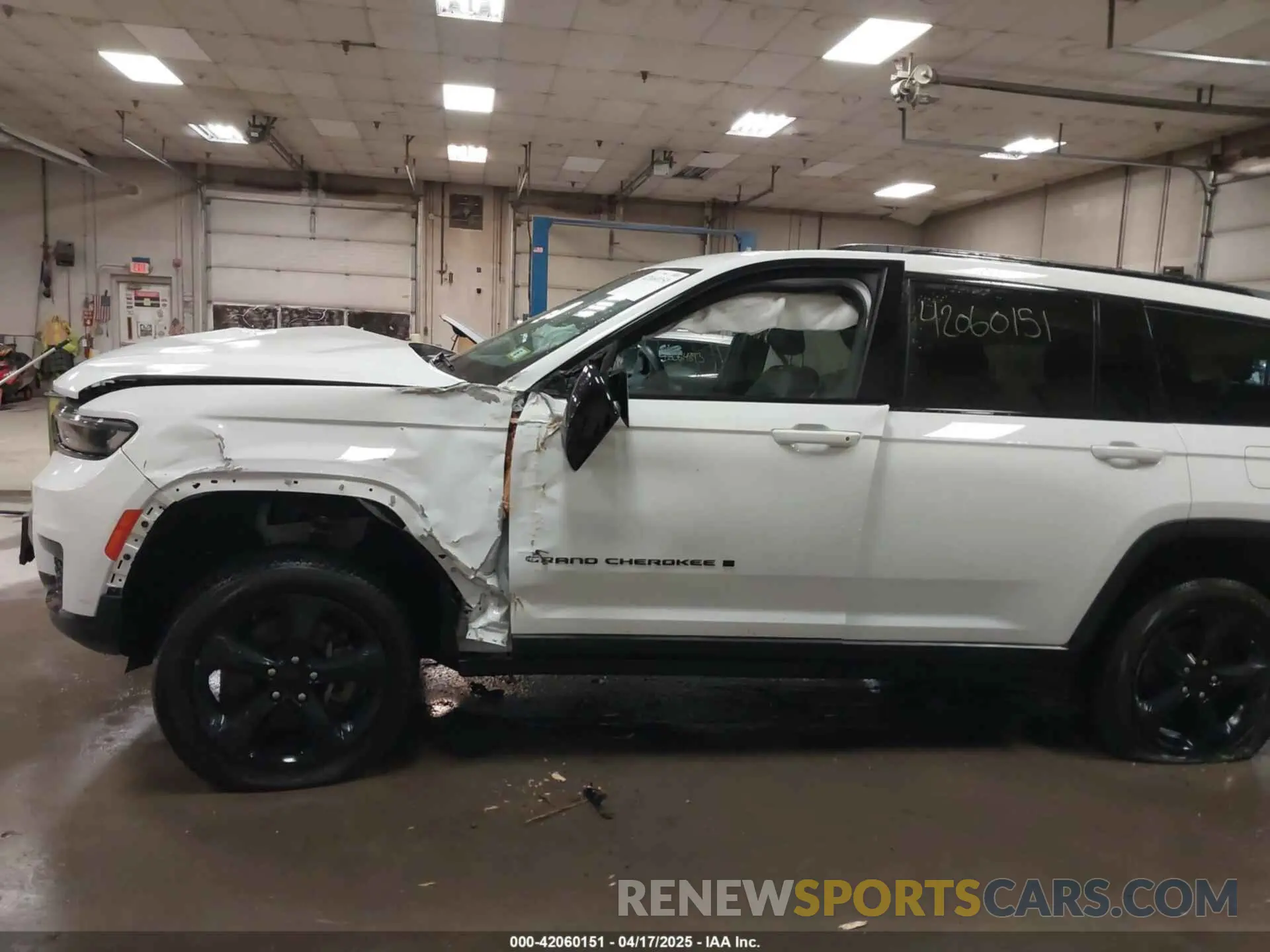 6 Фотография поврежденного автомобиля 1C4RJKAG1N8518963 JEEP GRAND CHEROKEE L 2022