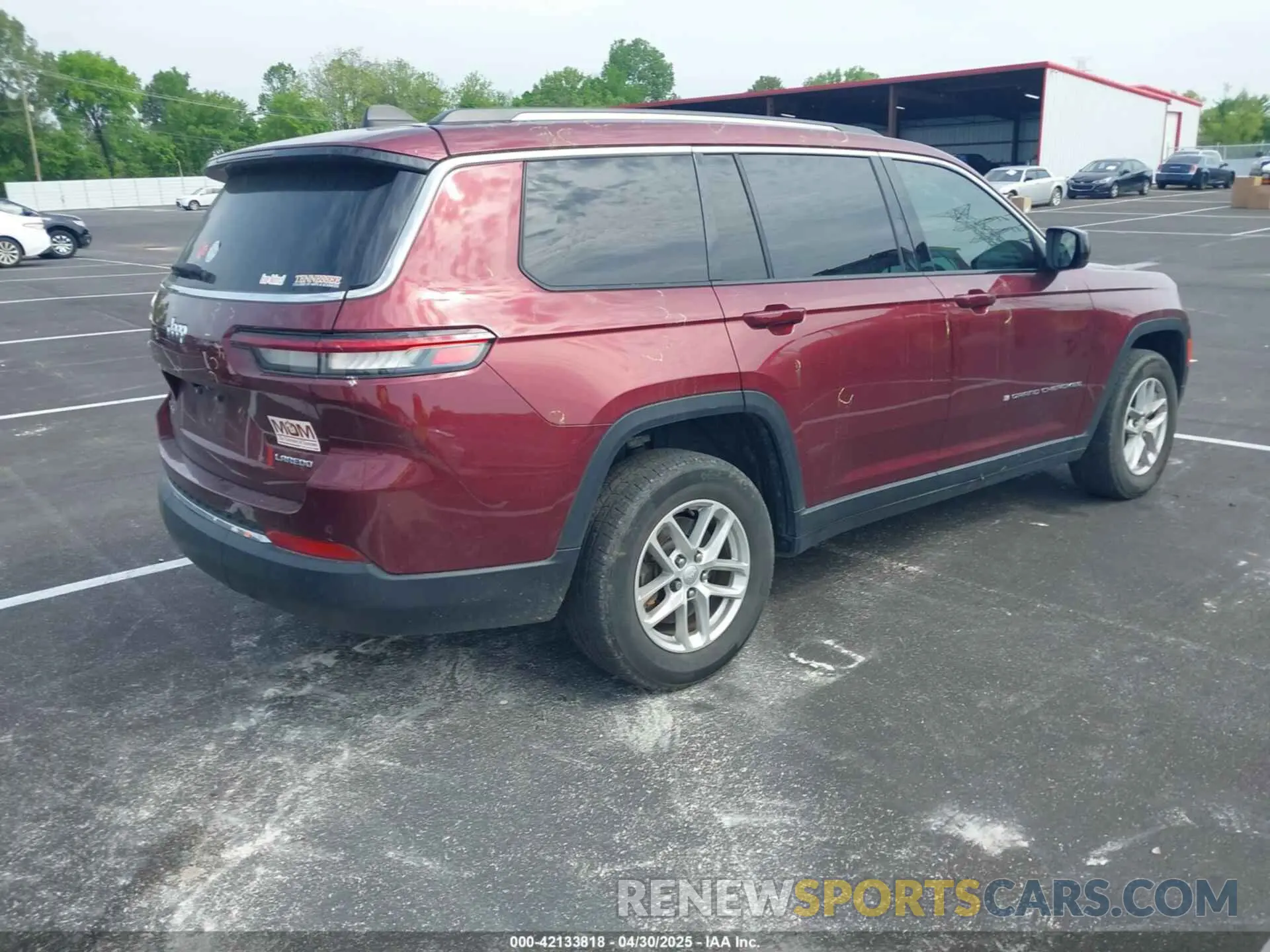 4 Photograph of a damaged car 1C4RJKAG6N8580472 JEEP GRAND CHEROKEE L 2022